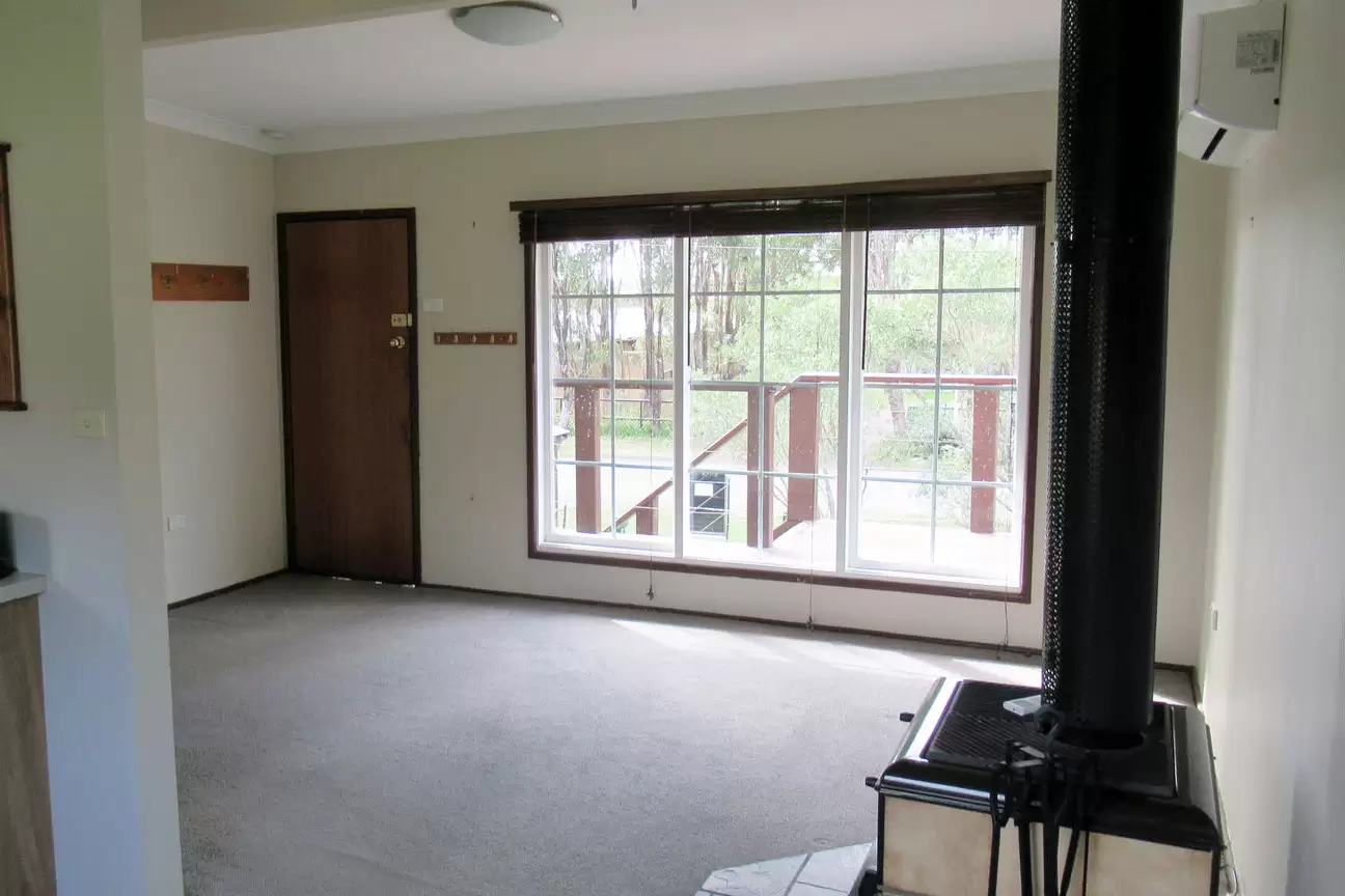 309 Fairey Road, South Windsor Leased by Cutcliffe Properties - image 4
