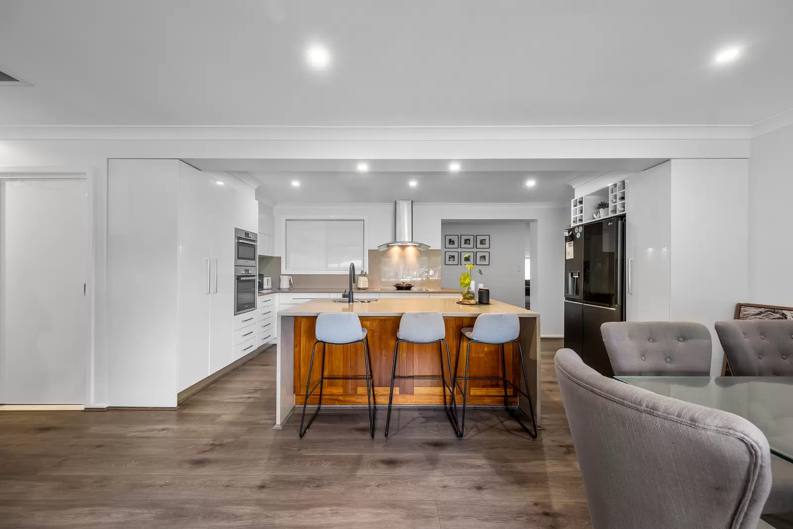 68 Broos Road, Oakville For Sale by Cutcliffe Properties - image 3