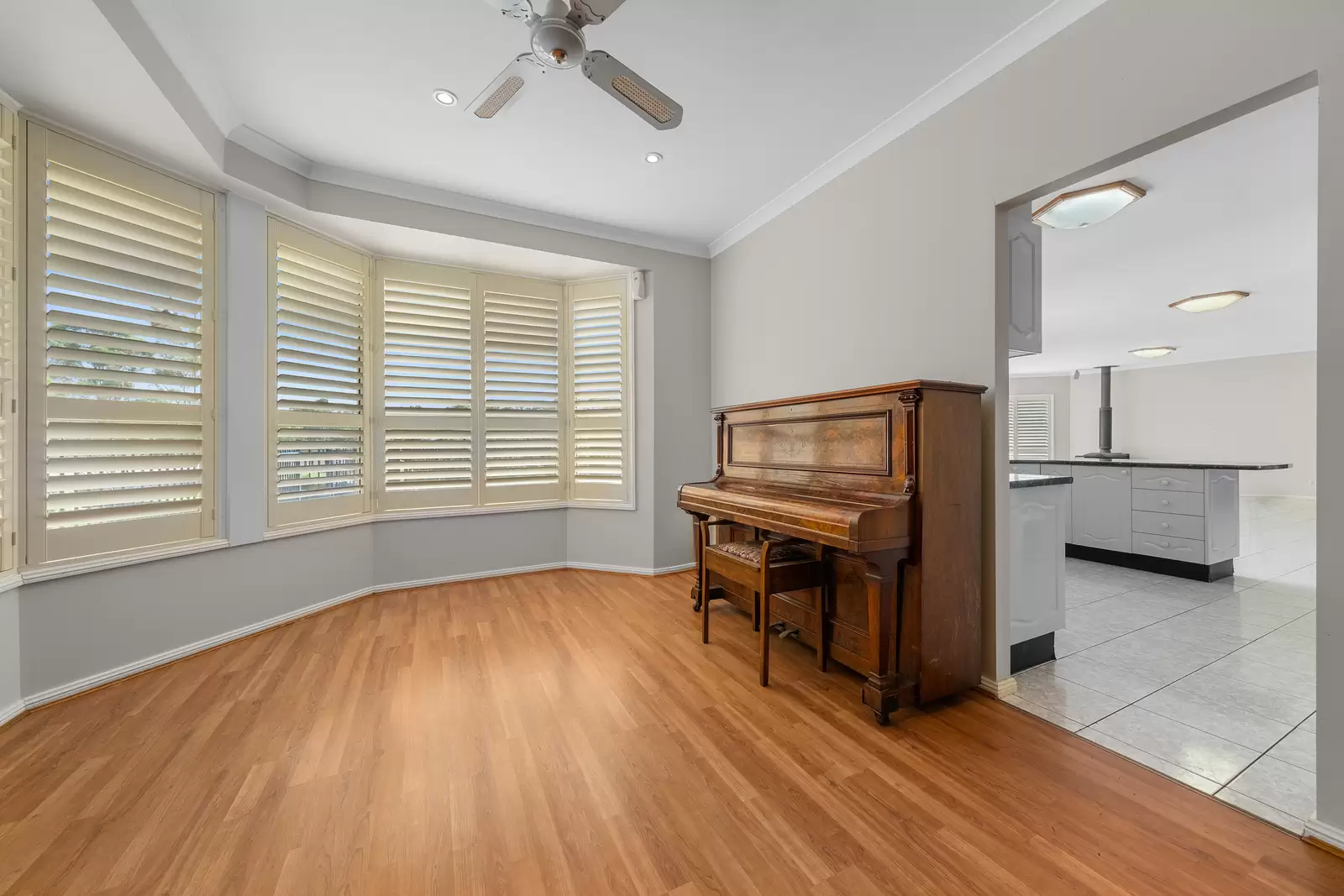 23 Scheyville Road, Oakville Auction by Cutcliffe Properties - image 6