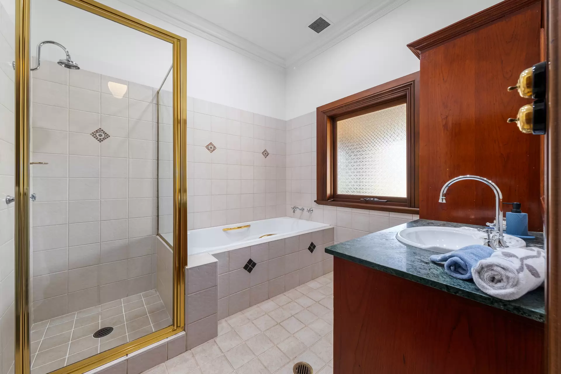 40a St Marys Road, Berkshire Park For Sale by Cutcliffe Properties - image 1