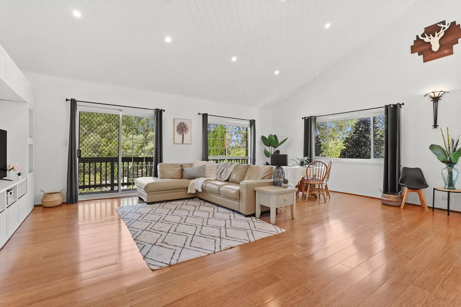 45 Old Hawkesbury Road, McGraths Hill Sold by Cutcliffe Properties - image 1