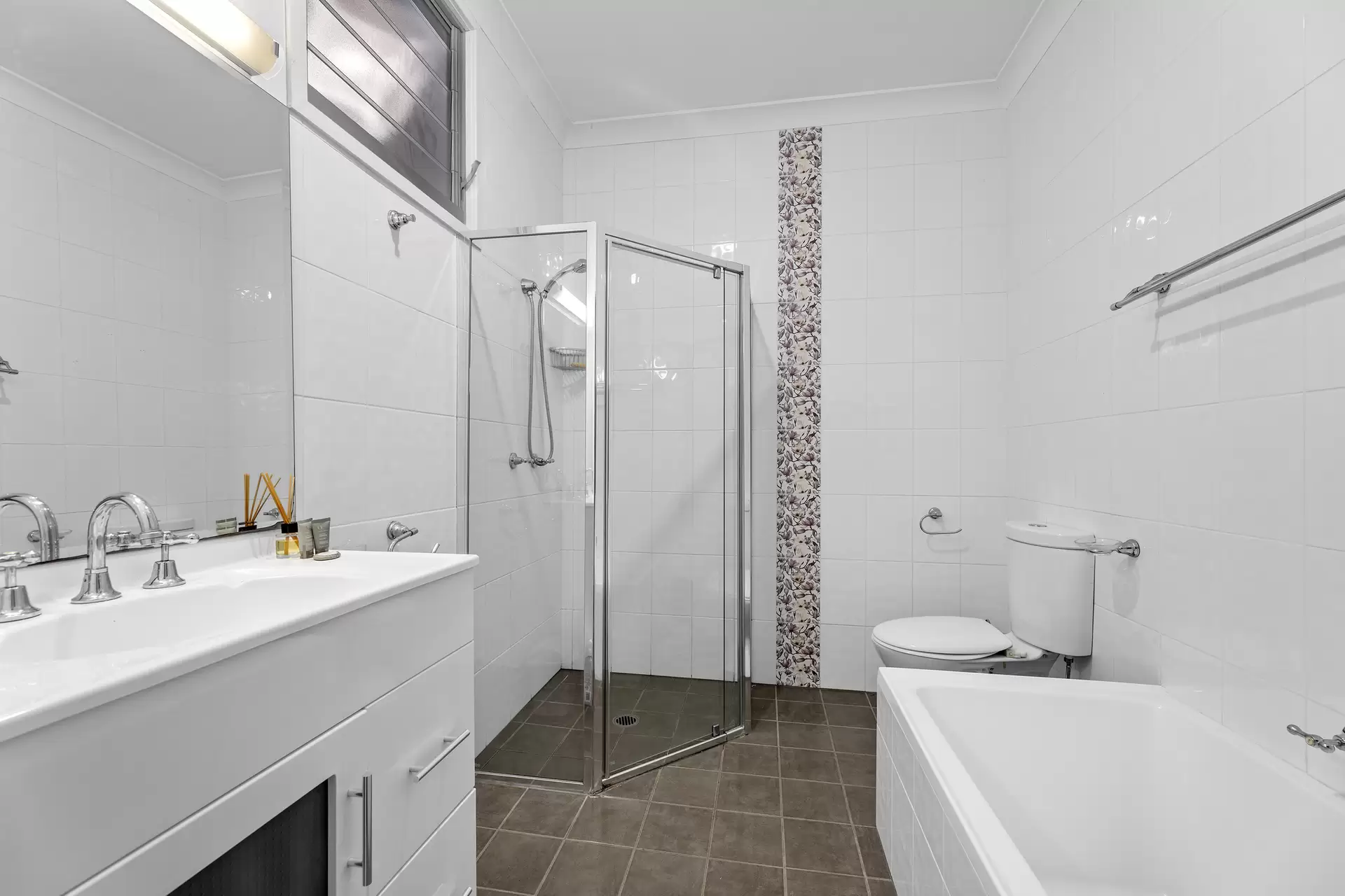 17 Farrells Lane, Castlereagh Leased by Cutcliffe Properties - image 1