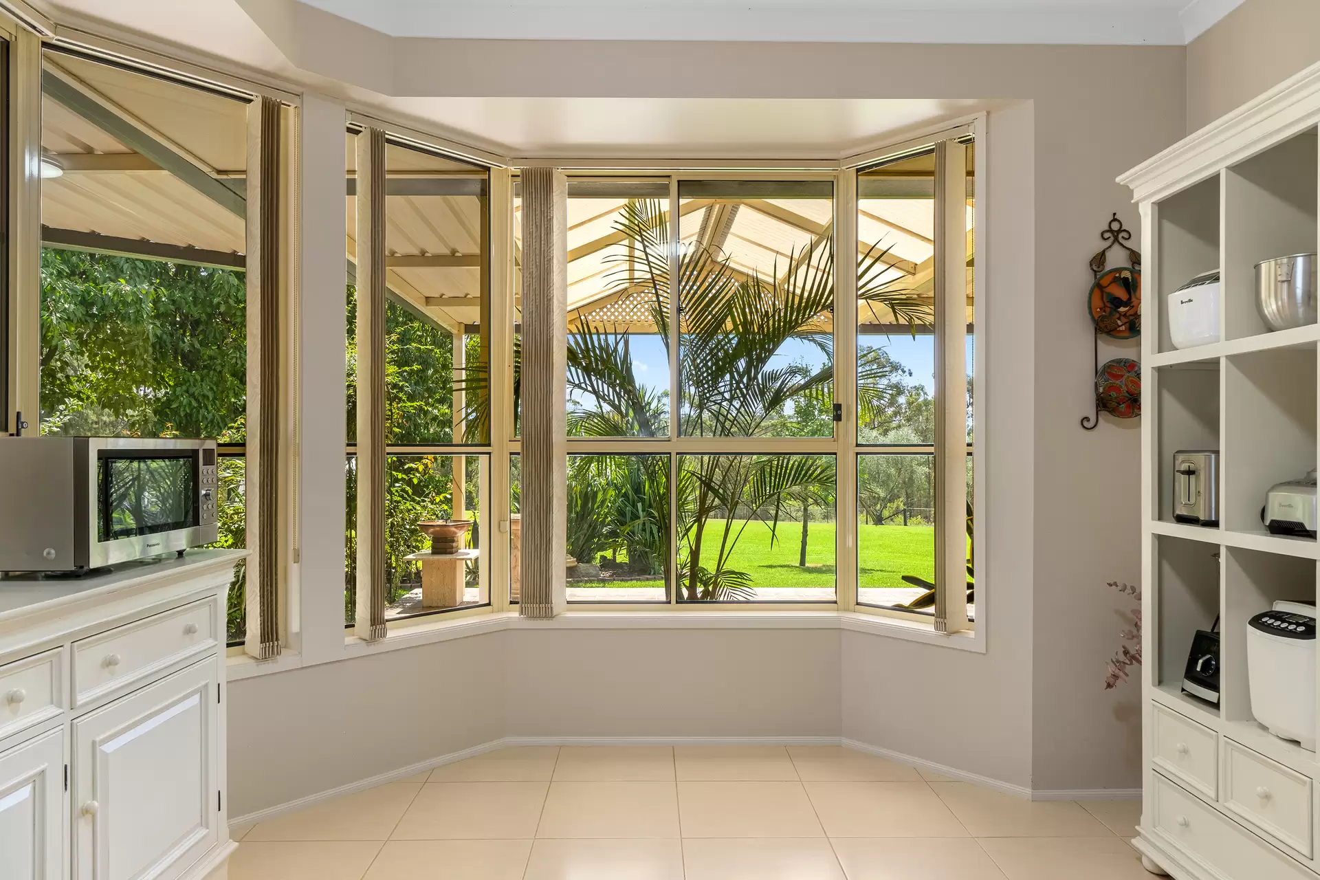 433 East Kurrajong Road, East Kurrajong For Sale by Cutcliffe Properties - image 1