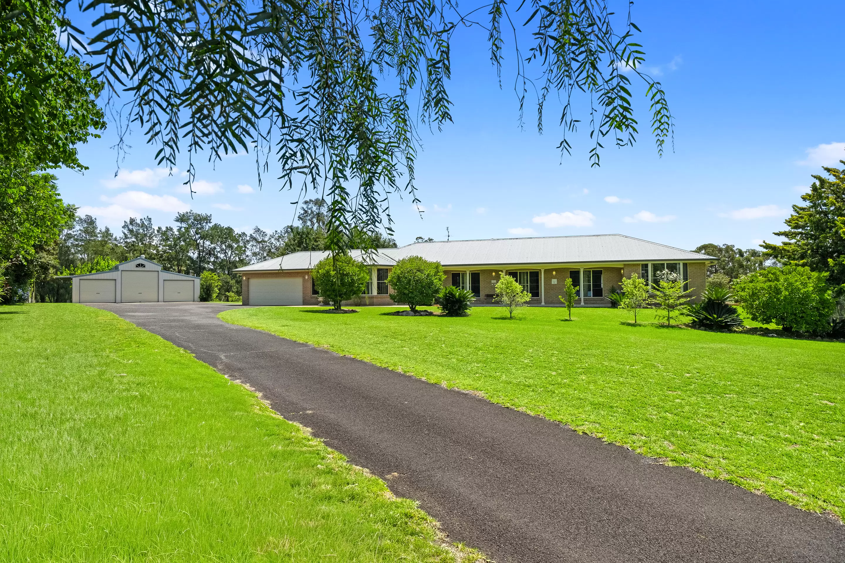 433 East Kurrajong Road
