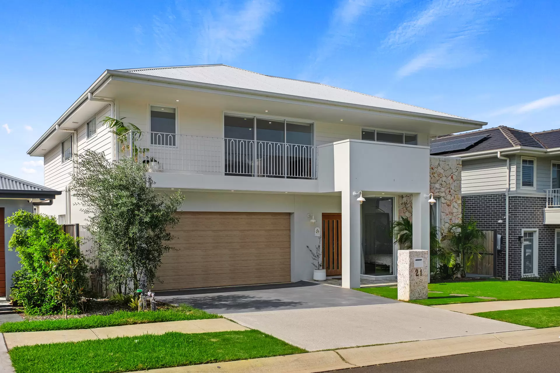 21 Sommer Street (Gables), Box Hill Sold by Cutcliffe Properties - image 1