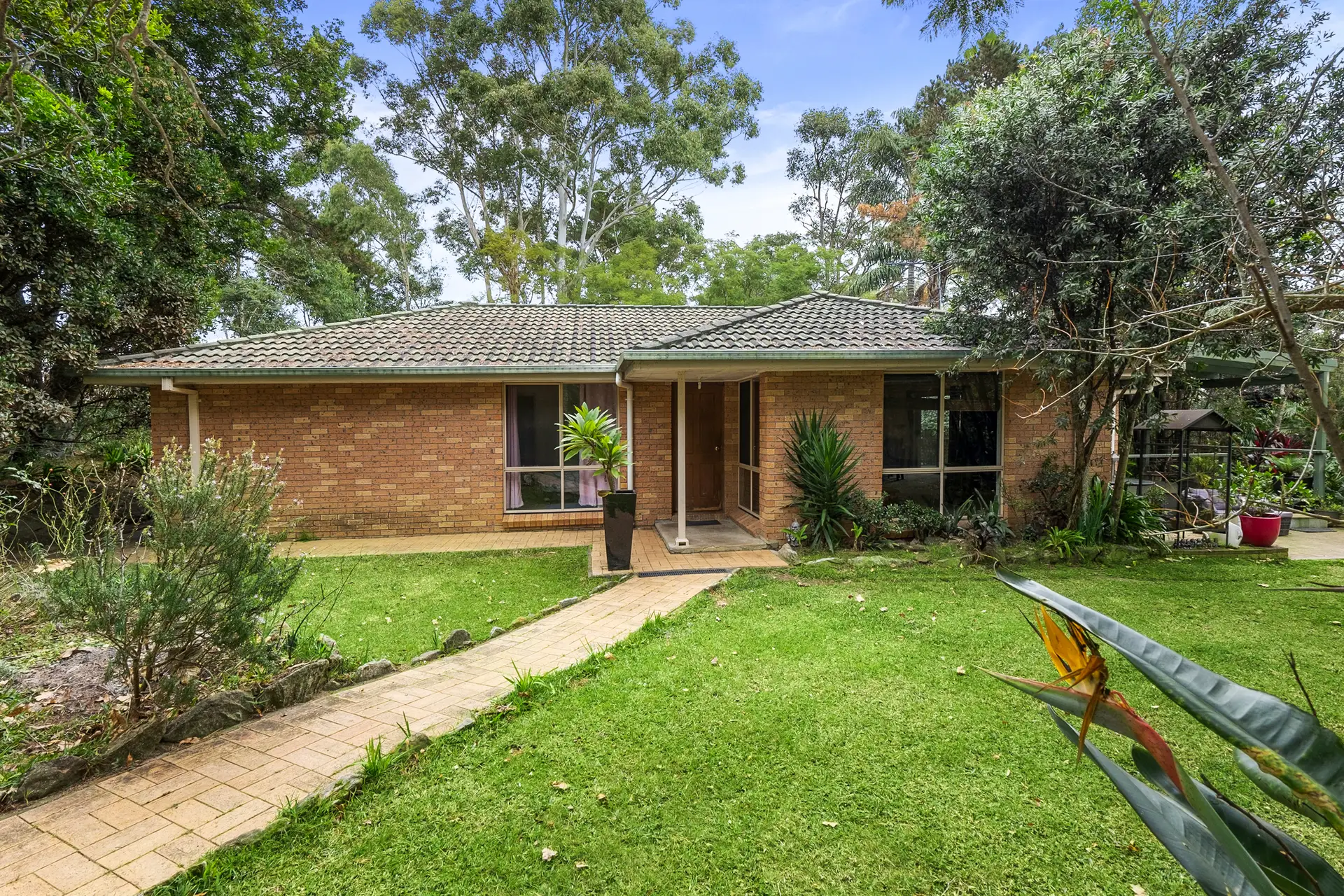 73 Crosslands Road, Galston Sold by Cutcliffe Properties - image 1