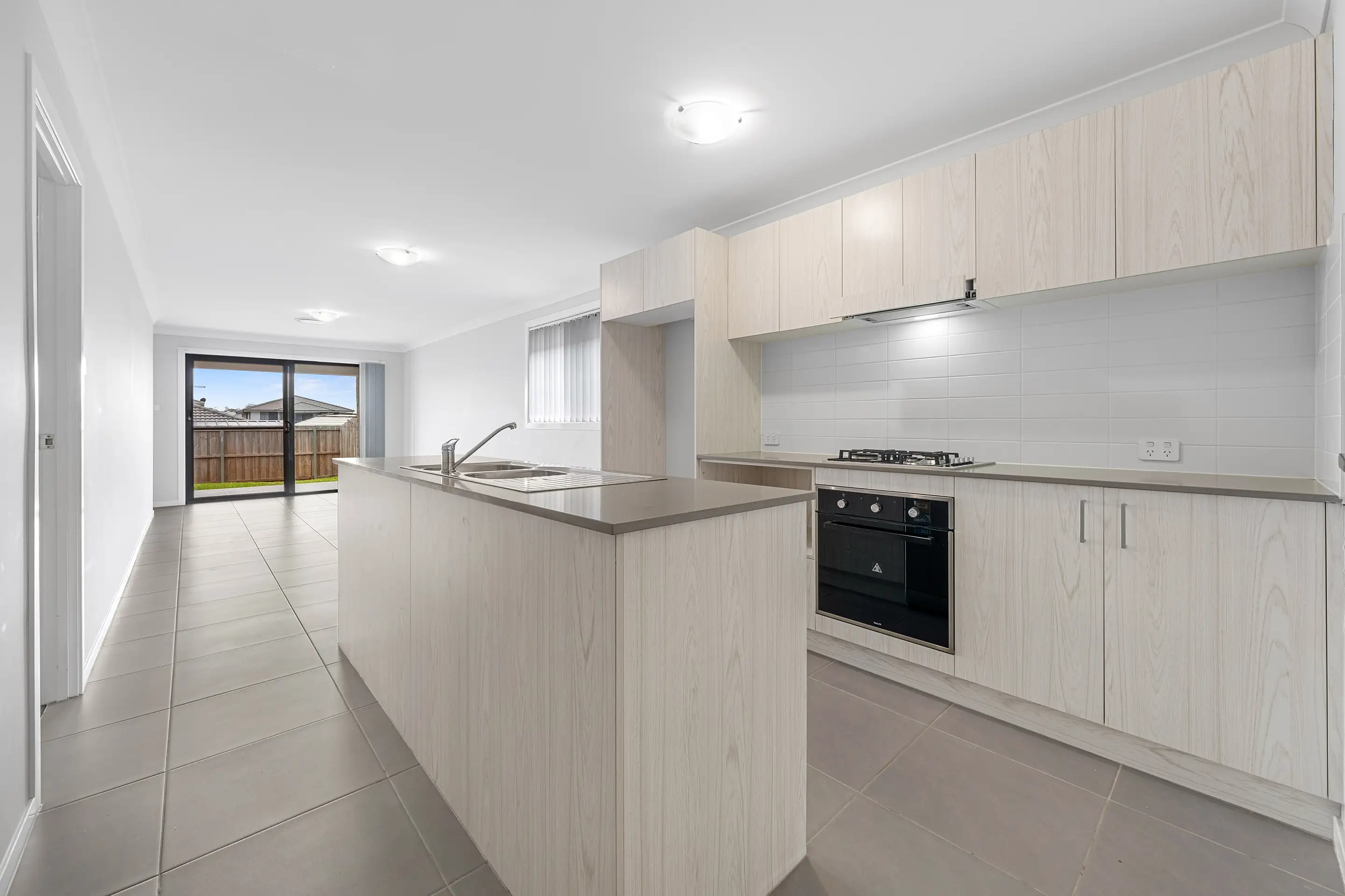 9 Timbercrest Street, Box Hill Sold by Cutcliffe Properties - image 4