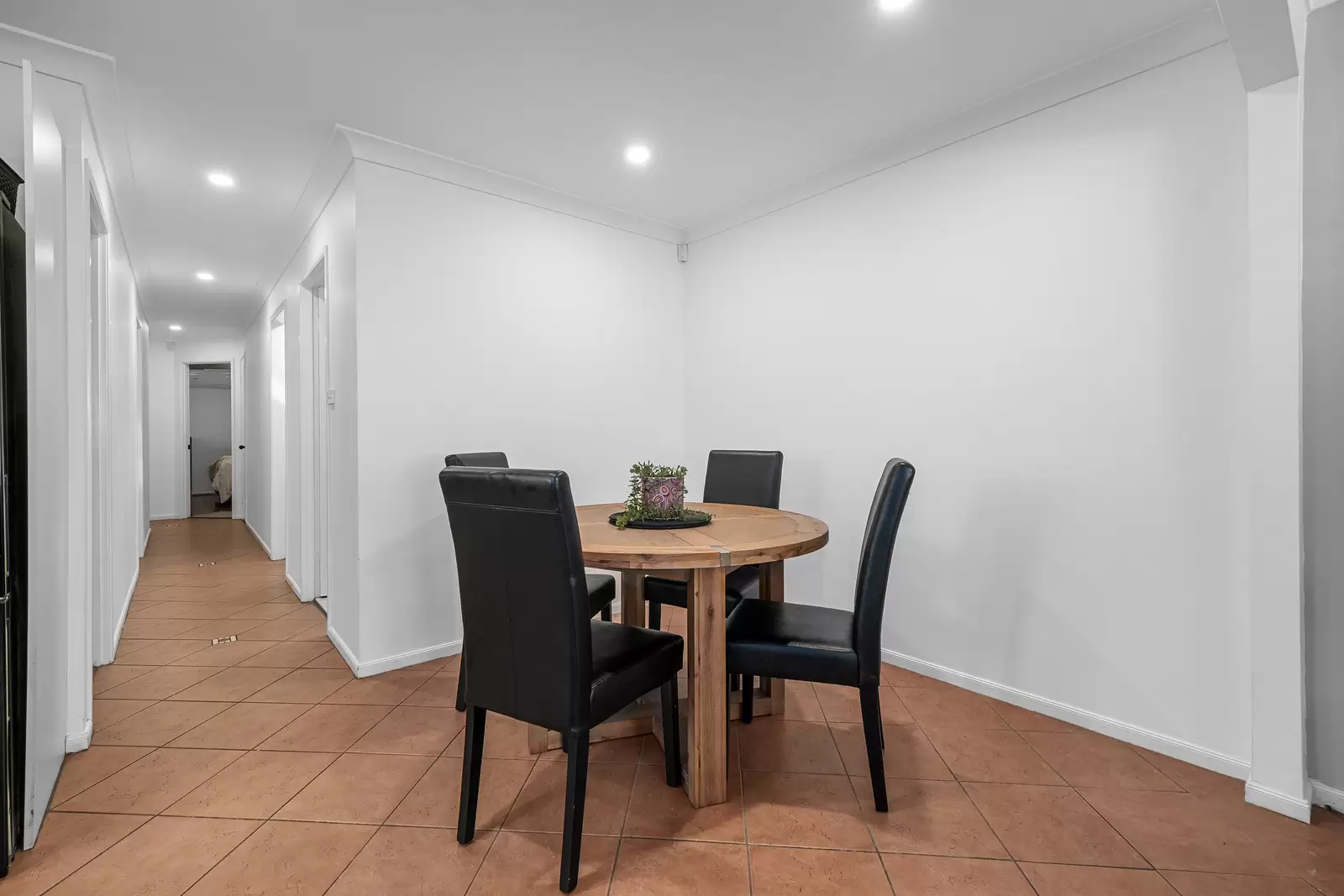 2/105 Joseph Street, Kingswood Sold by Cutcliffe Properties - image 4