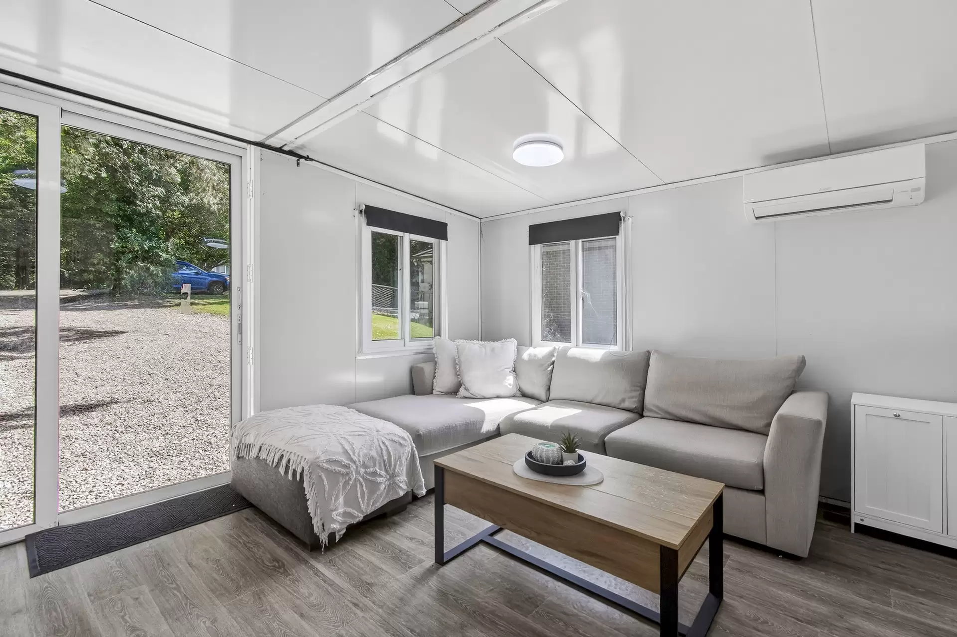 96 Warks Hill Road, Kurrajong Heights Sold by Cutcliffe Properties - image 1