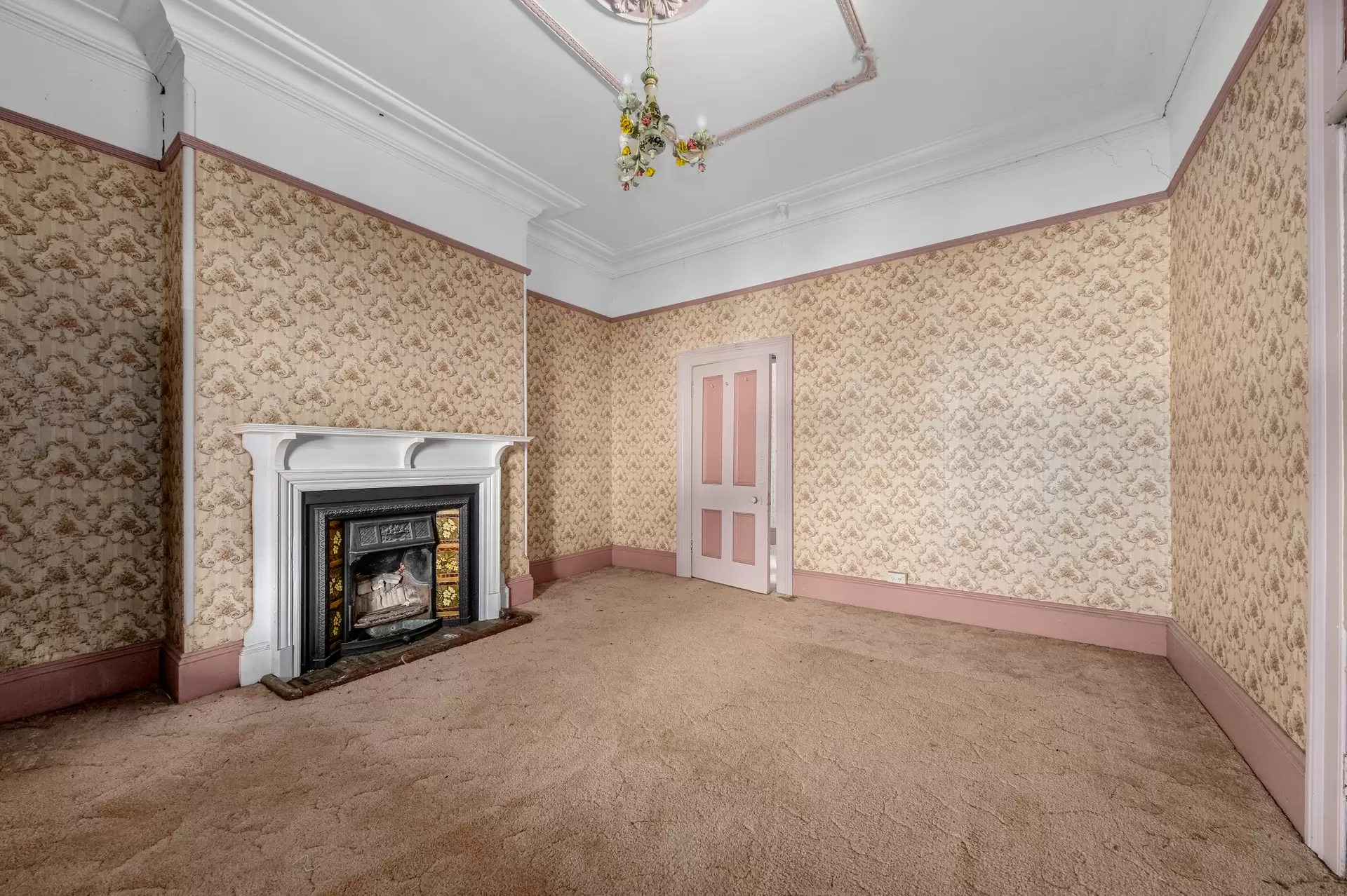 219 Bells Line of Road, North Richmond Sold by Cutcliffe Properties - image 1