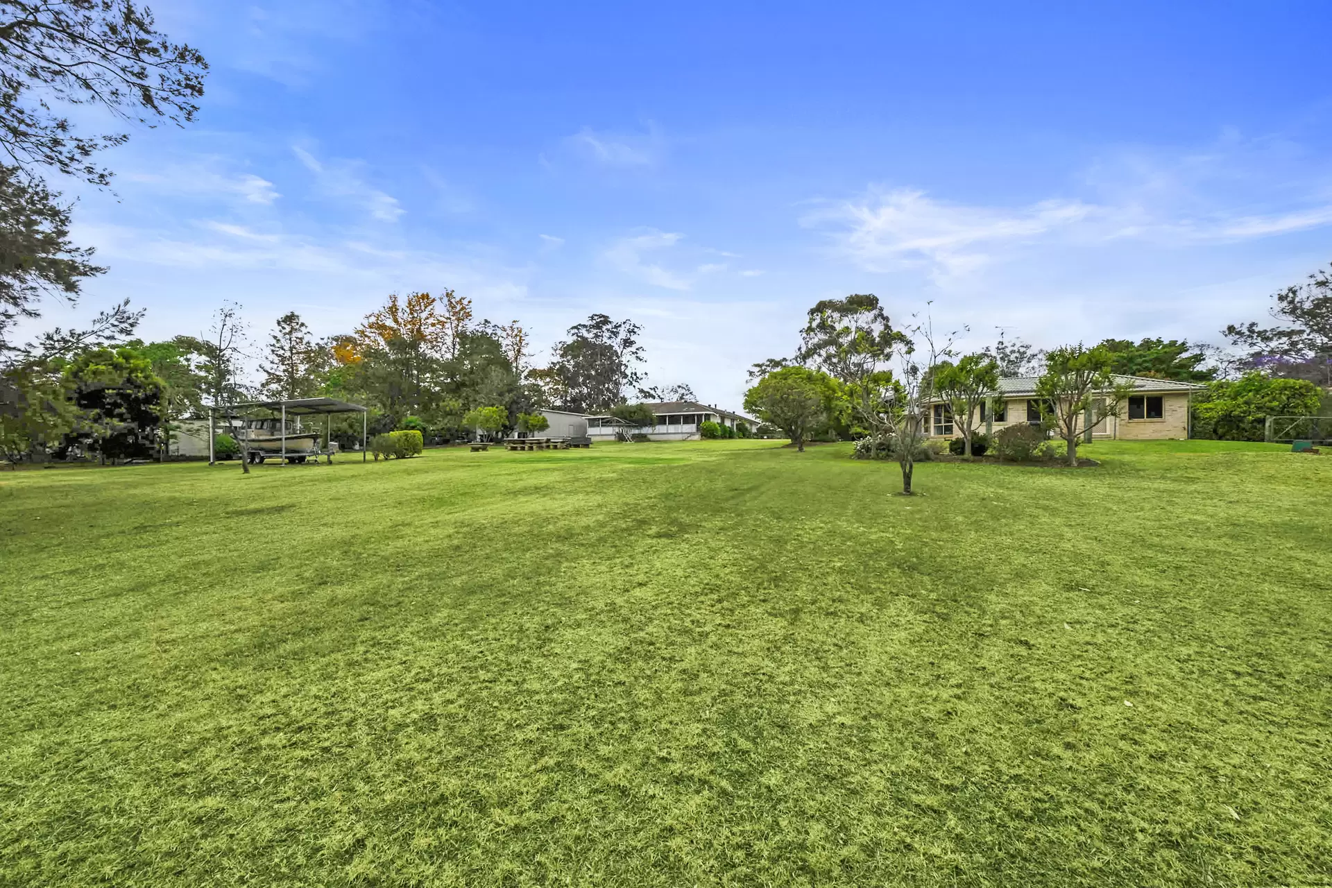 194-200 West Wilchard Road, Castlereagh Sold by Cutcliffe Properties - image 1