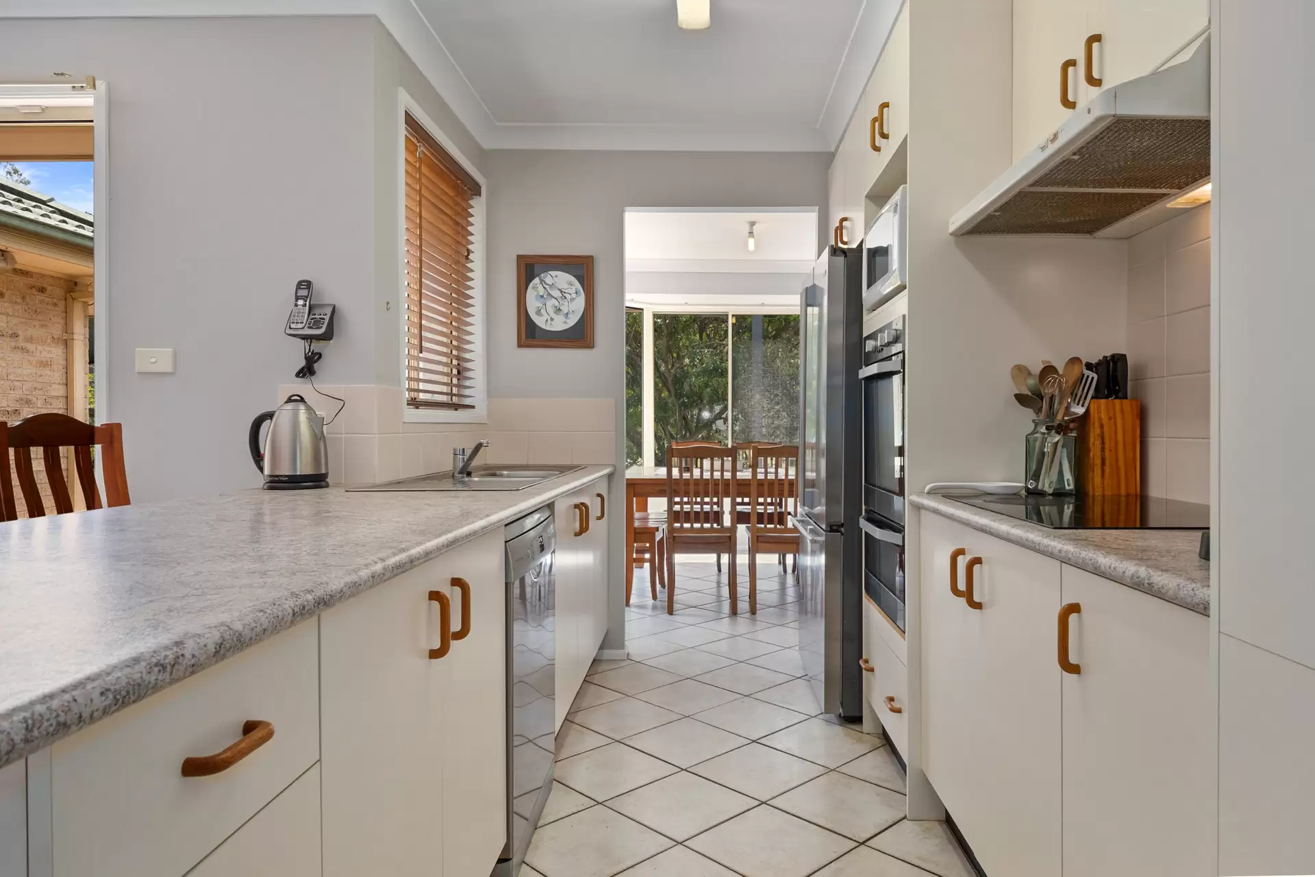 194-200 West Wilchard Road, Castlereagh Sold by Cutcliffe Properties - image 1