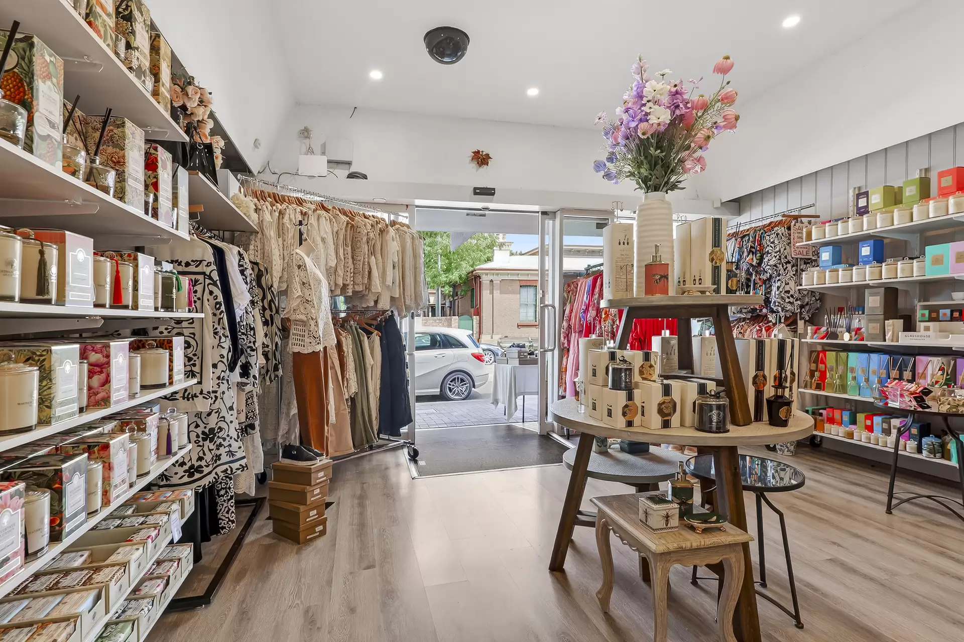 233 Windsor Street & 14 West Market Street, Richmond Auction by Cutcliffe Properties - image 1