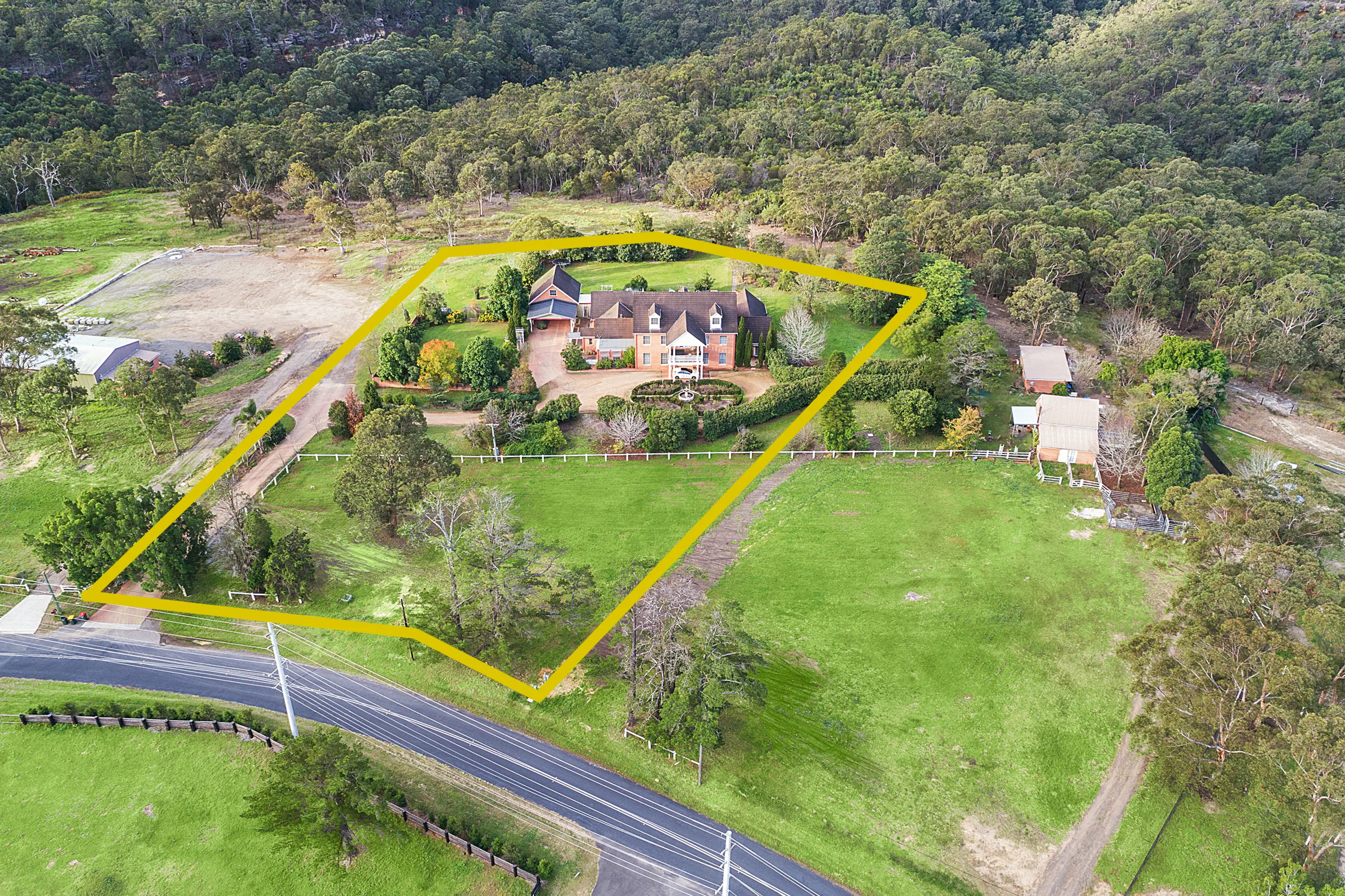 147 Halcrows Road, Glenorie Sold by Cutcliffe Properties - image 1