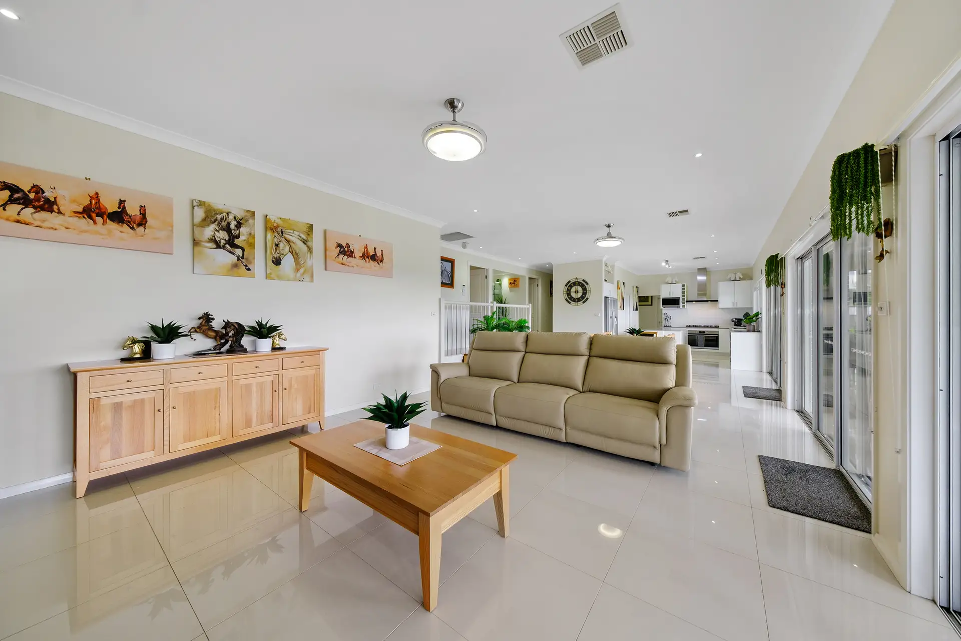 548 Comleroy Road, Kurrajong Sold by Cutcliffe Properties - image 1