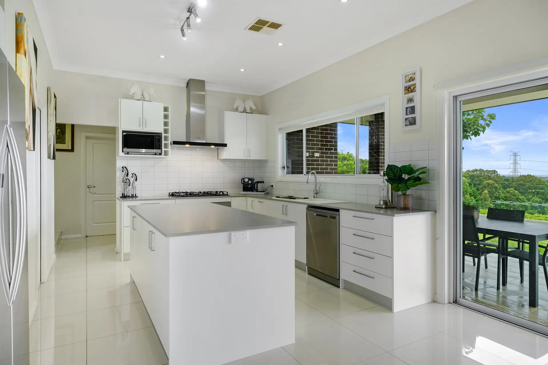 548 Comleroy Road, Kurrajong Sold by Cutcliffe Properties - image 1