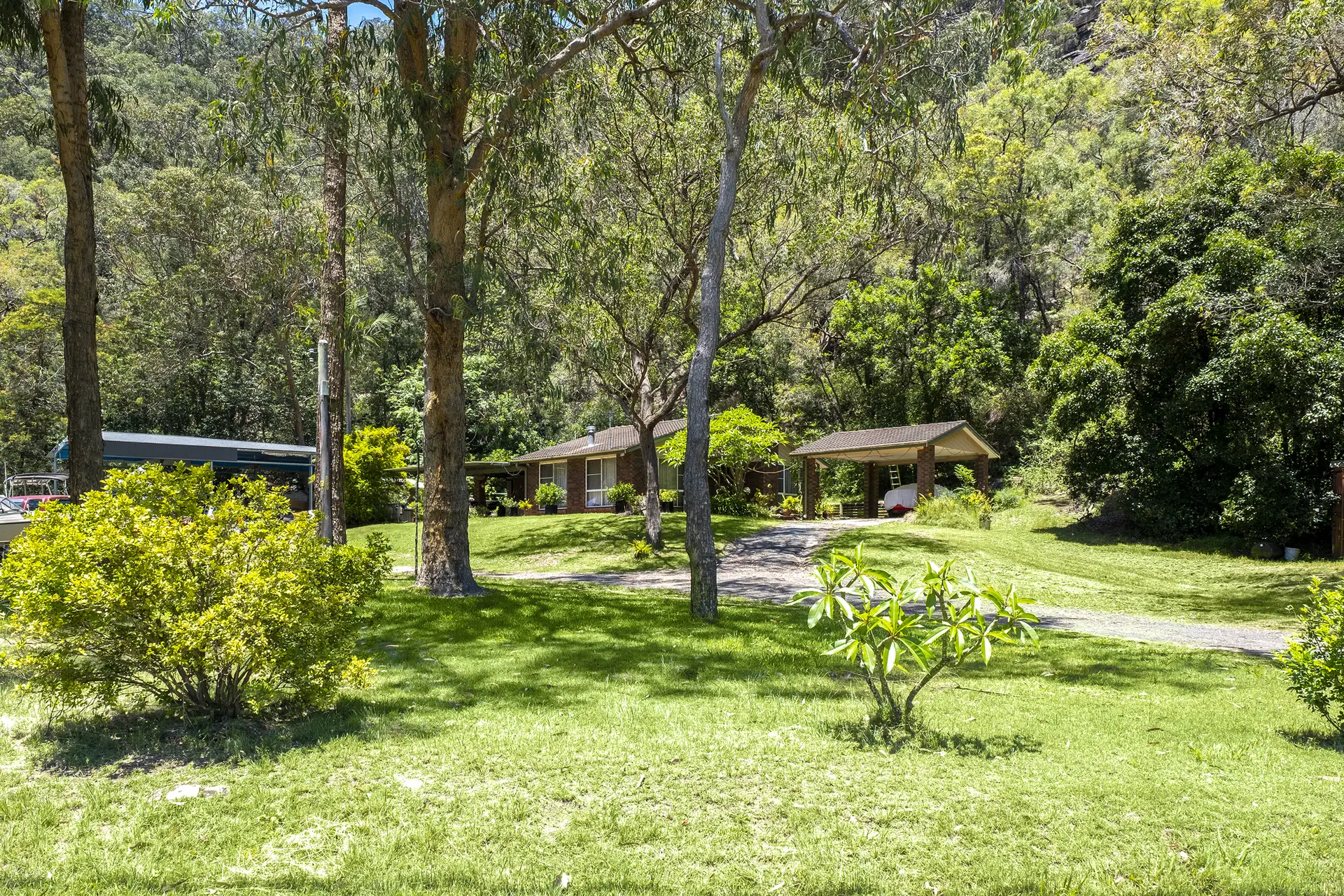 2847 River Road, Wisemans Ferry Sold by Cutcliffe Properties - image 1