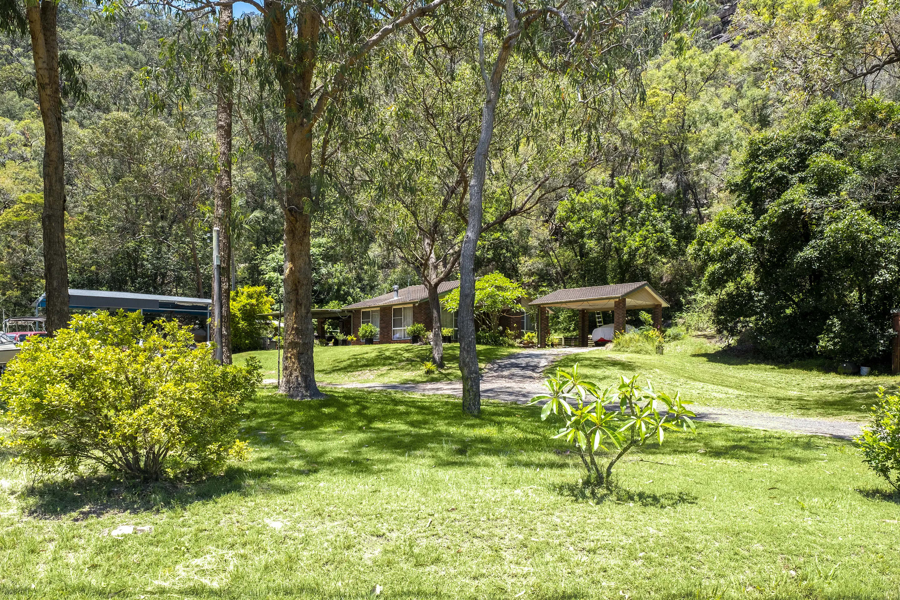 2847 River Road, Wisemans Ferry Sold by Cutcliffe Properties - image 1