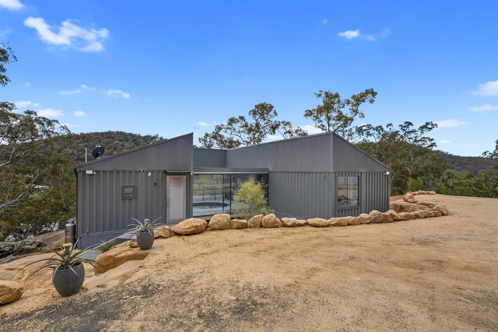 584 Lower Colo Road, Lower Portland Sold by Cutcliffe Properties - image 1