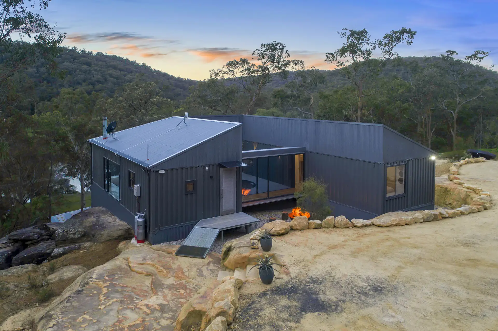 584 Lower Colo Road, Lower Portland Sold by Cutcliffe Properties - image 1