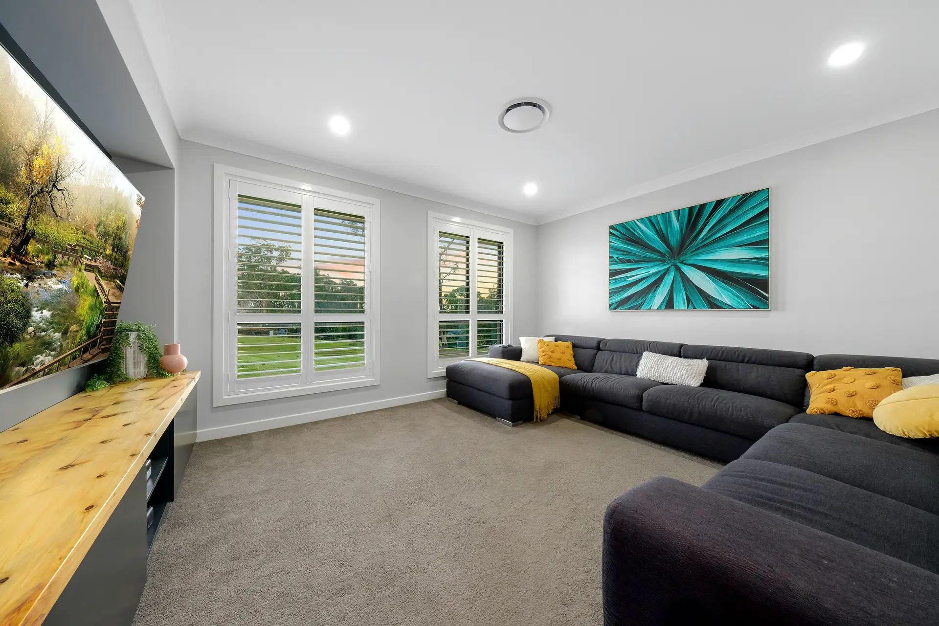 33 Wianamatta Circuit, Cattai Sold by Cutcliffe Properties - image 1