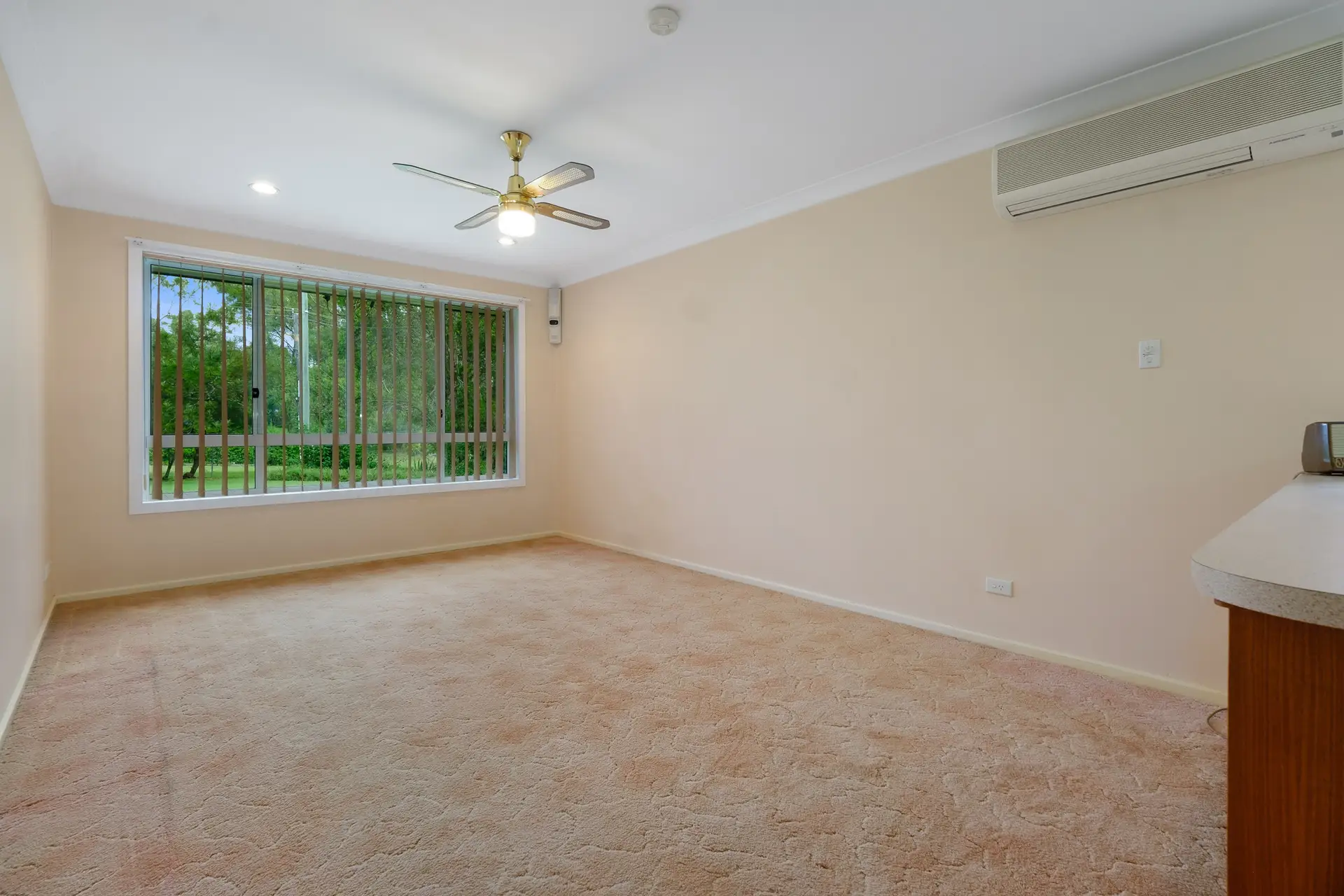 209-211 Vincent Road, Cranebrook Sold by Cutcliffe Properties - image 1