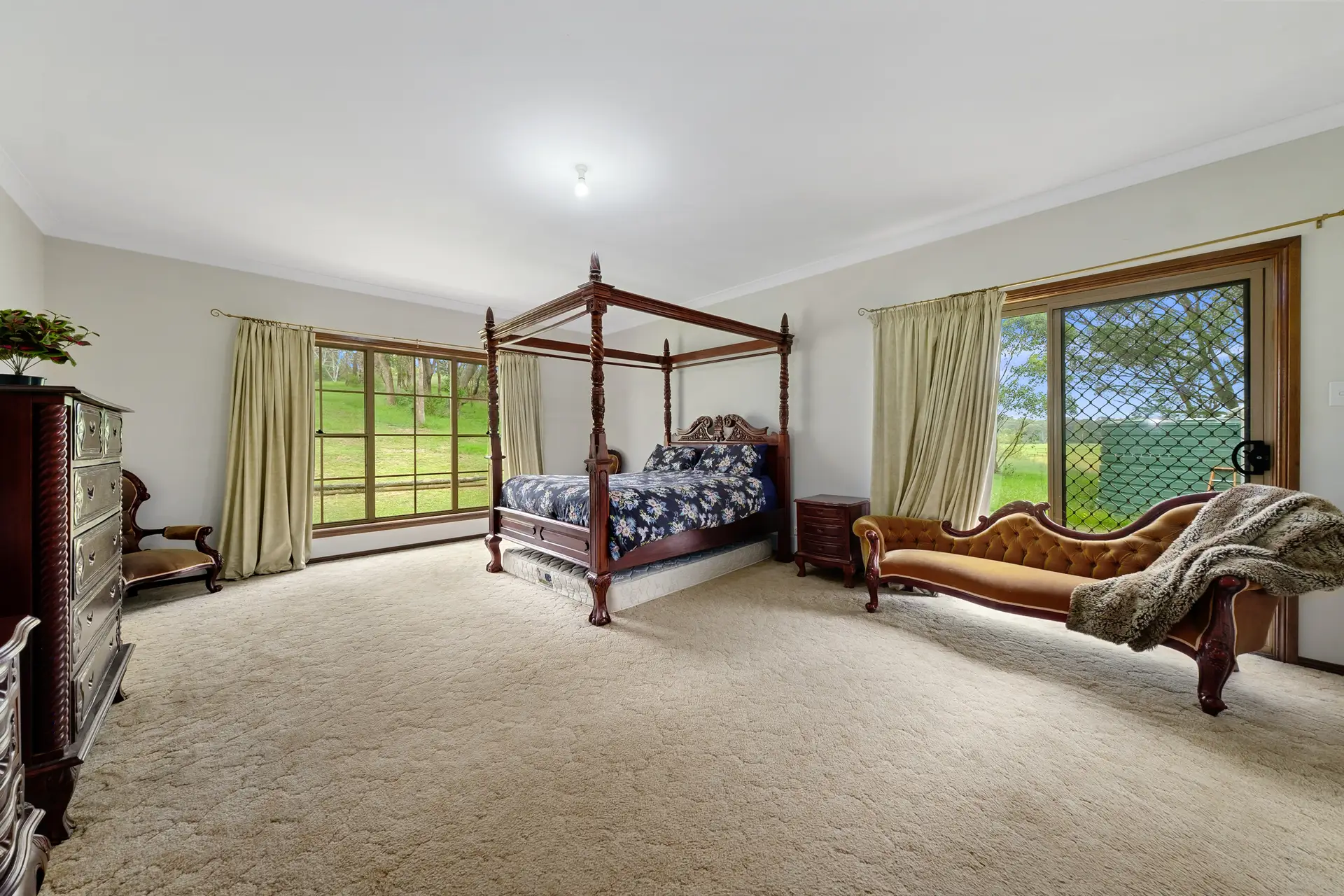 20 Douglas McMaster Place, Llandilo Sold by Cutcliffe Properties - image 1