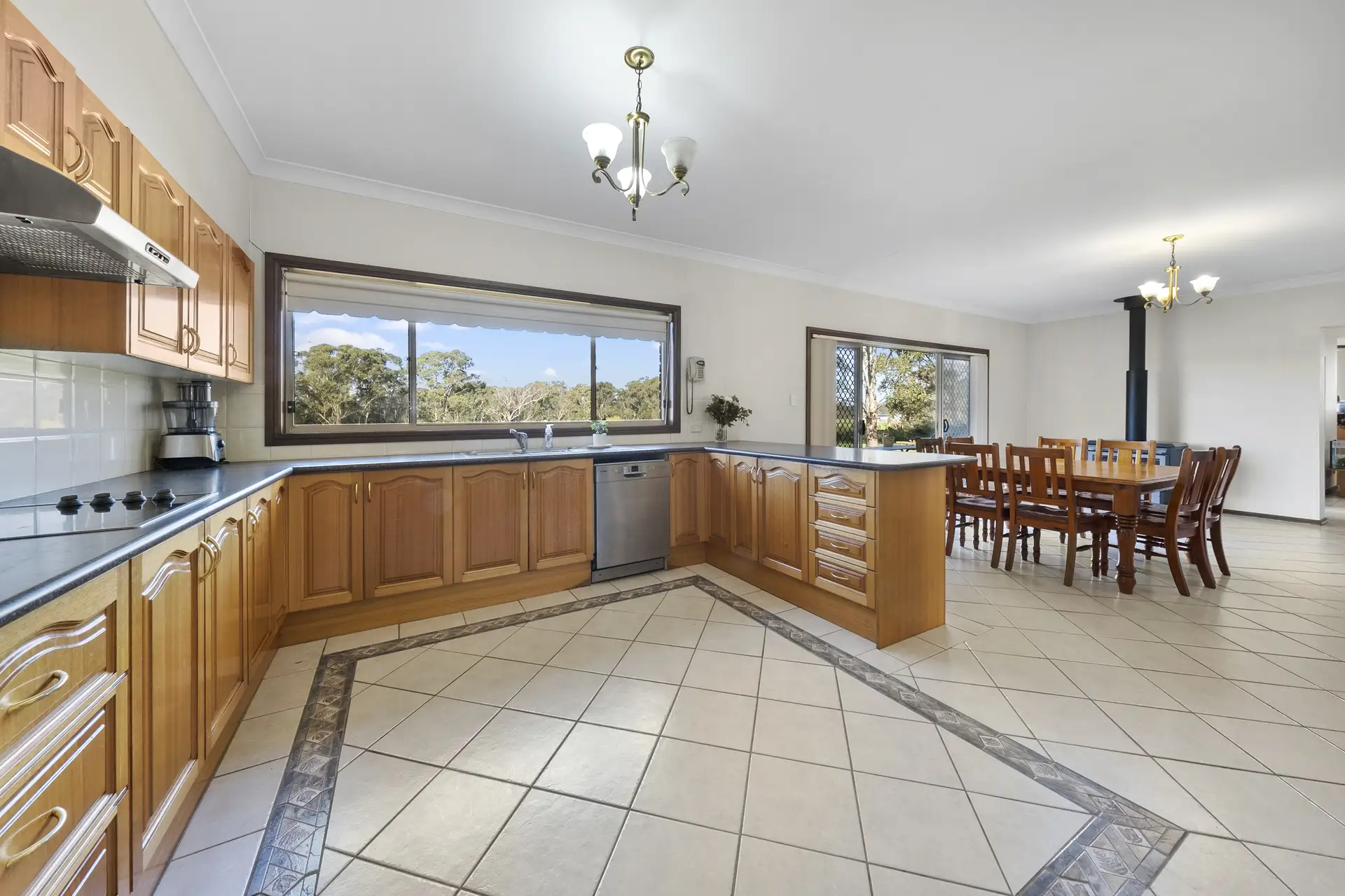 20 Douglas McMaster Place, Llandilo Sold by Cutcliffe Properties - image 1