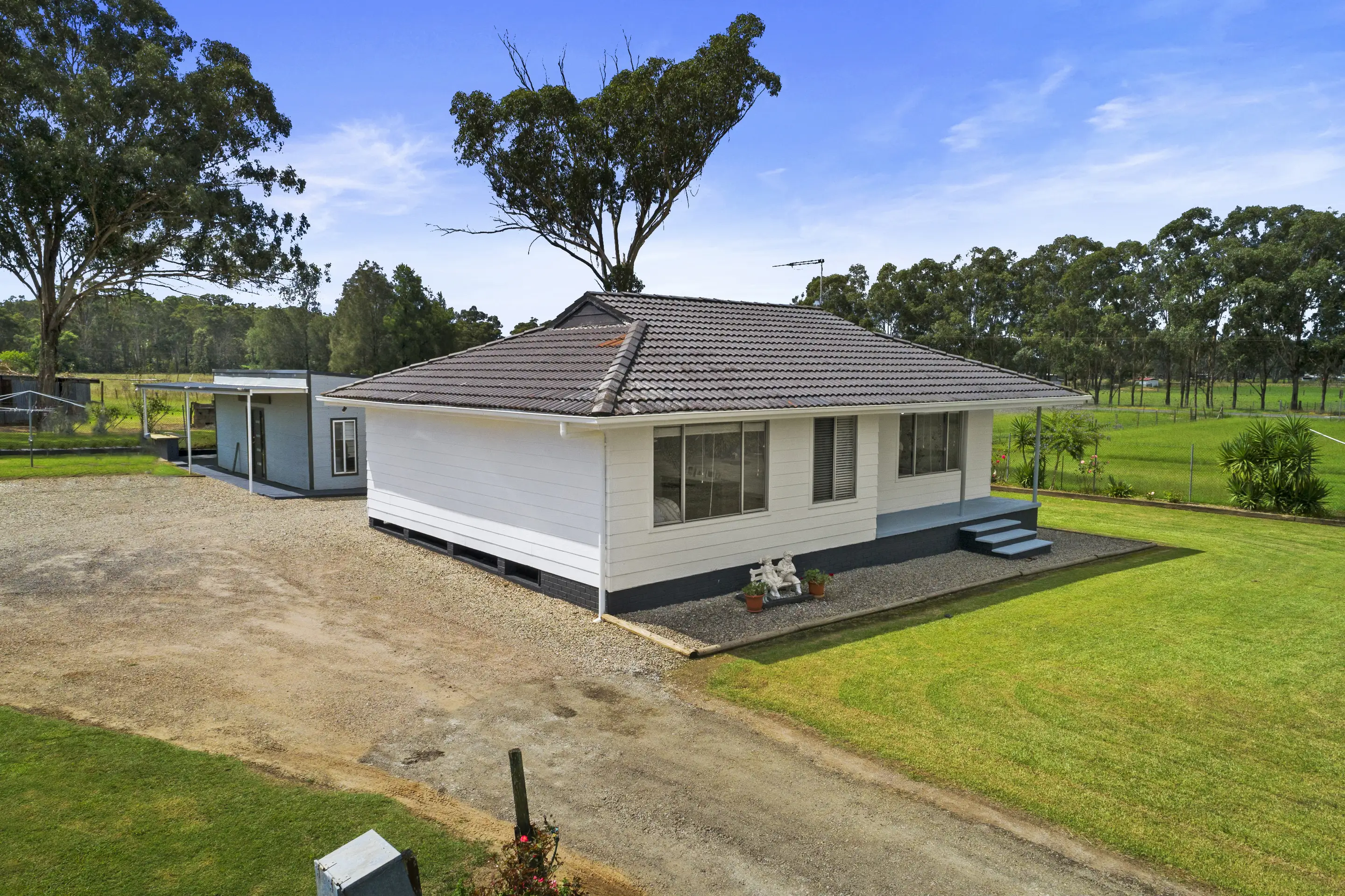 217 Seventh Avenue, Llandilo Sold by Cutcliffe Properties - image 2