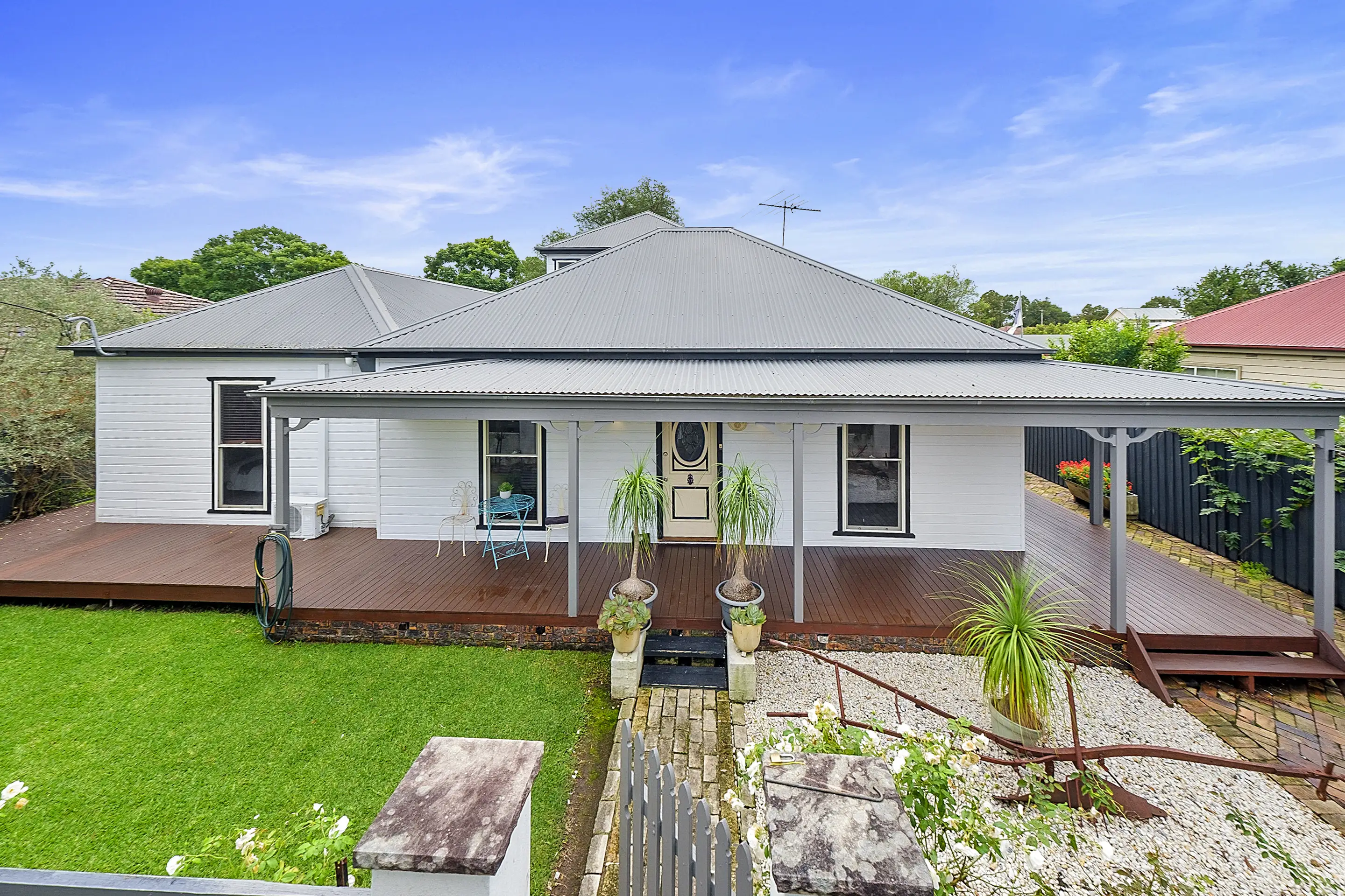 15 Francis Street, Richmond Sold by Cutcliffe Properties - image 1