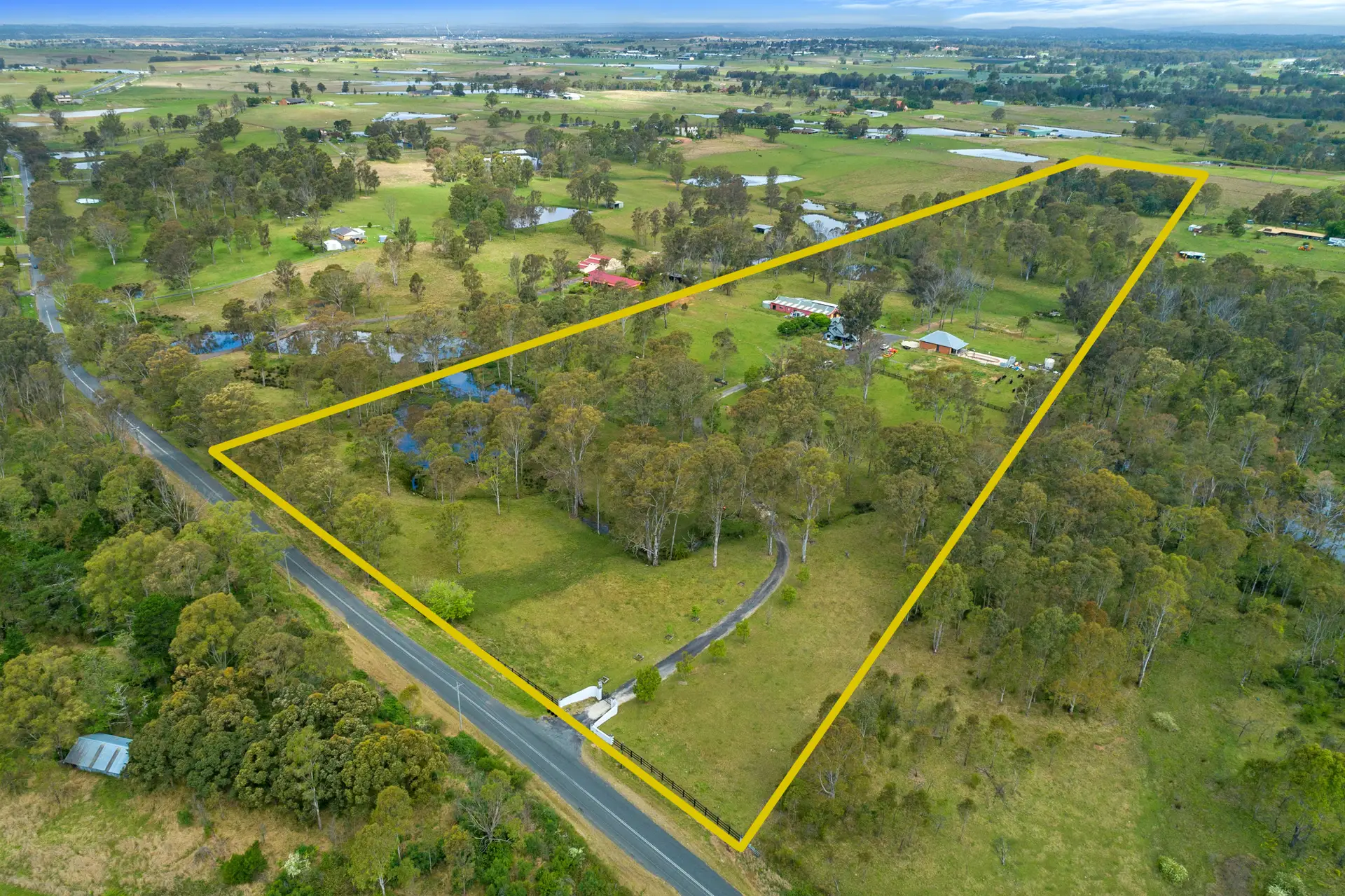 108-124 Littlefields Road, Luddenham Sold by Cutcliffe Properties - image 1