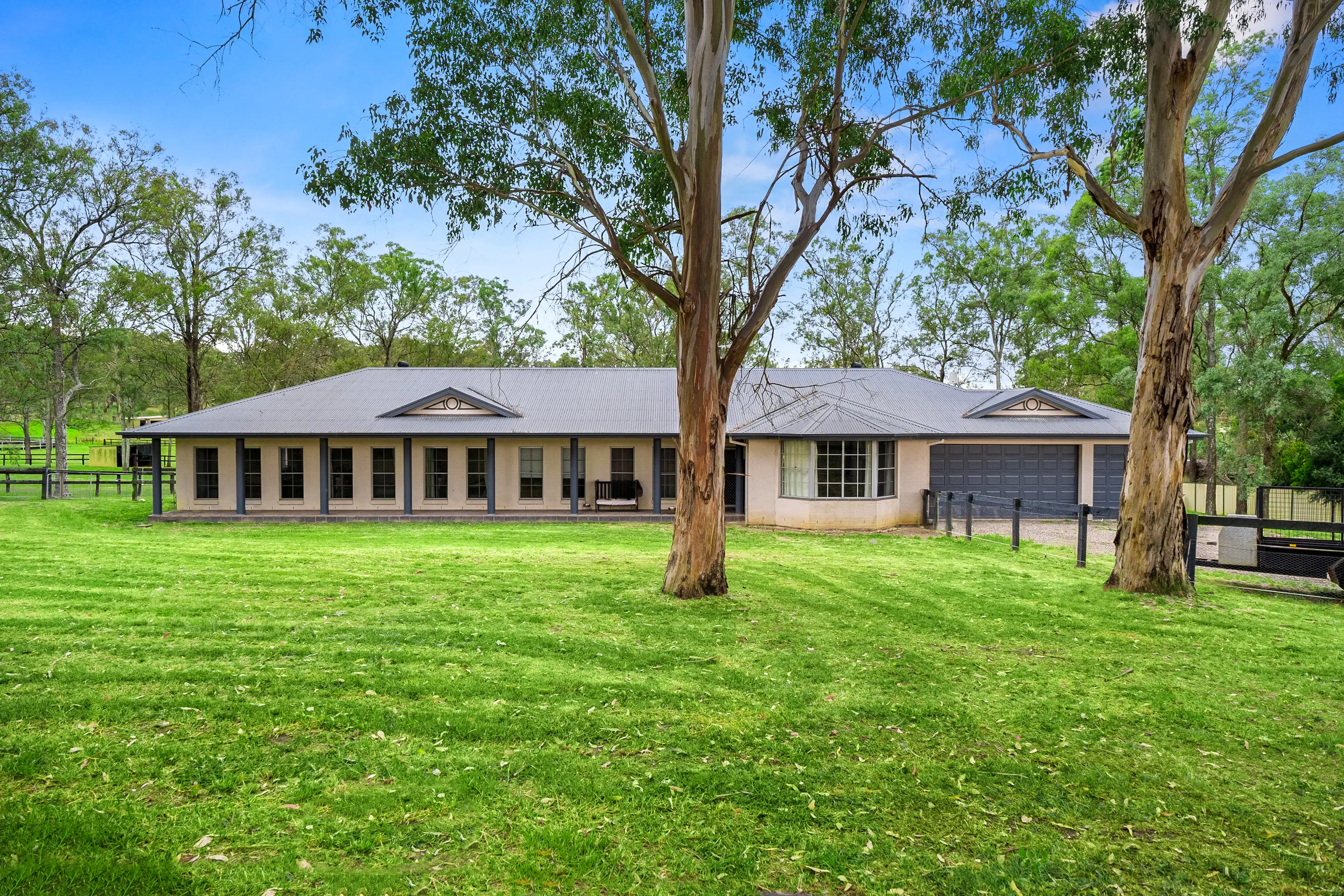 22 Hession Road, Oakville Sold by Cutcliffe Properties - image 1