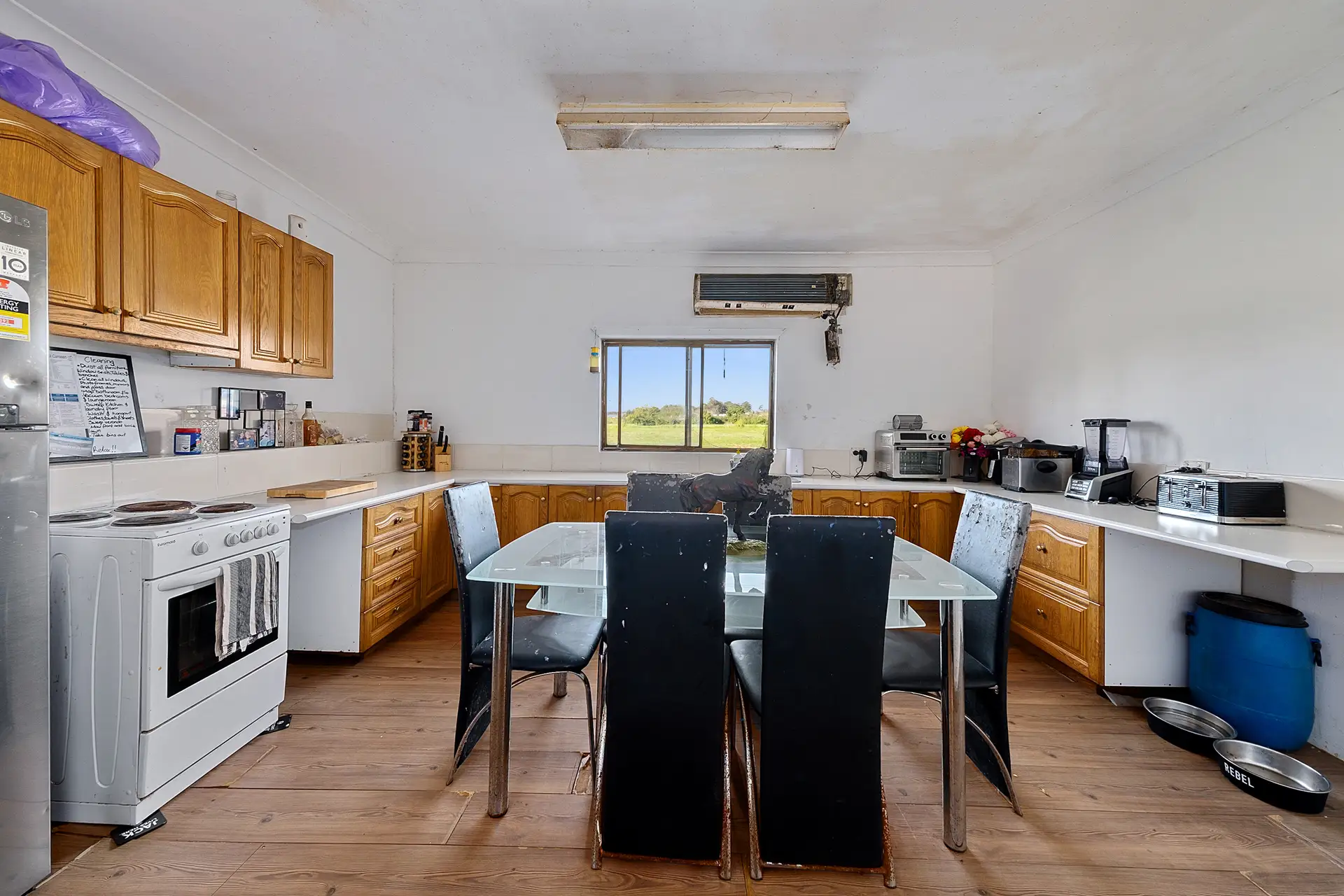 267 Seventh Avenue, Llandilo Sold by Cutcliffe Properties - image 1