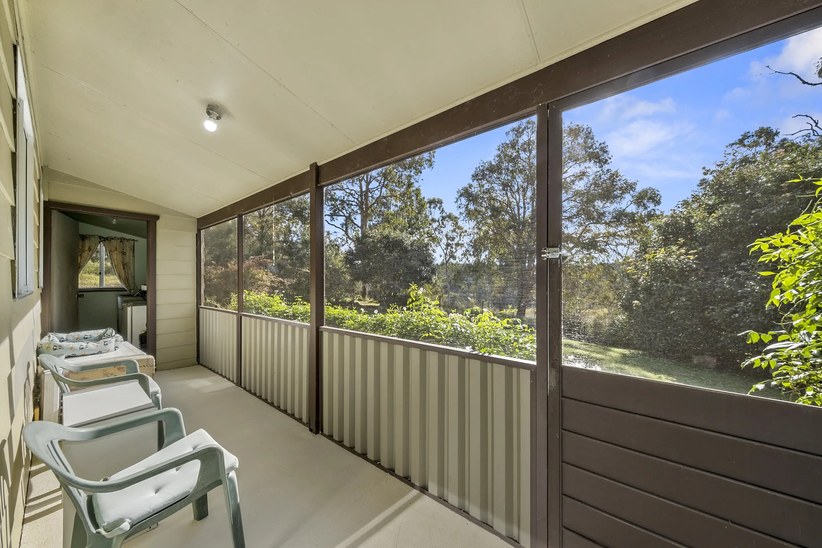 Putty Sold by Cutcliffe Properties - image 10