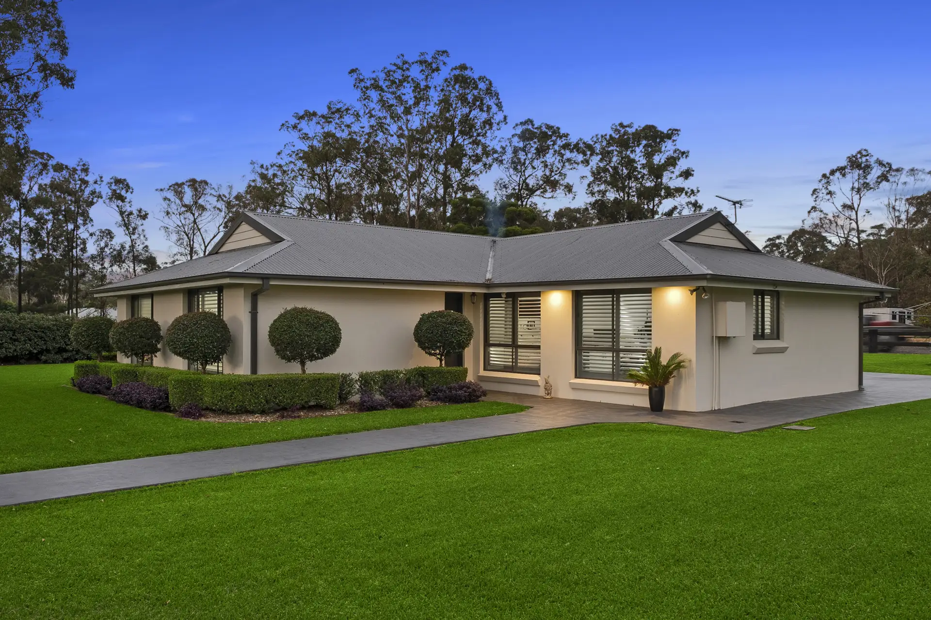 100 Shepherds Road, Freemans Reach Sold by Cutcliffe Properties - image 1
