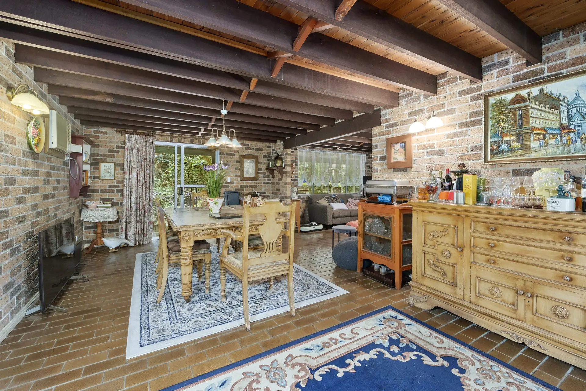 162 Glenidol Road, Oakville Sold by Cutcliffe Properties - image 1