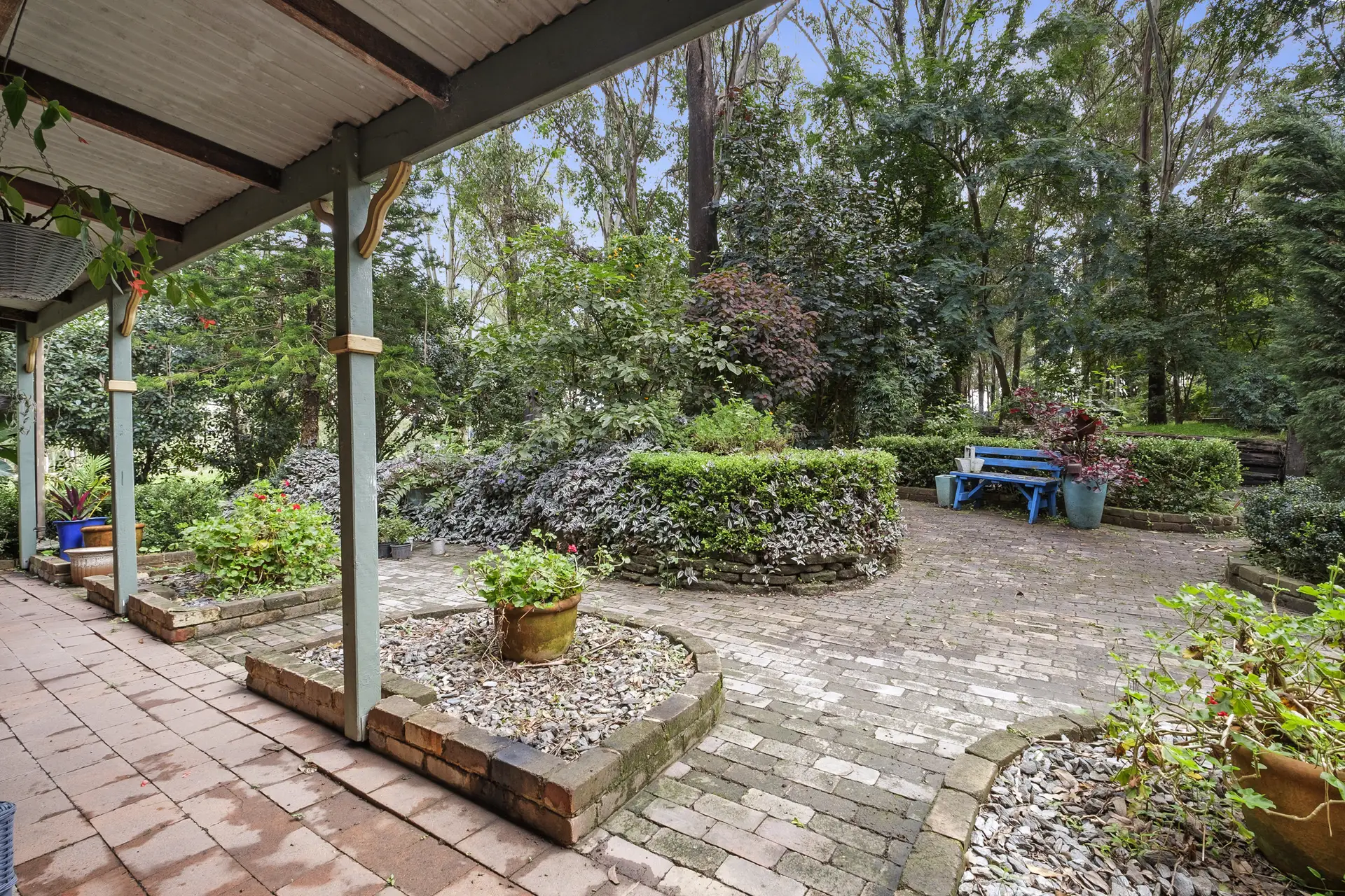 162 Glenidol Road, Oakville Sold by Cutcliffe Properties - image 1