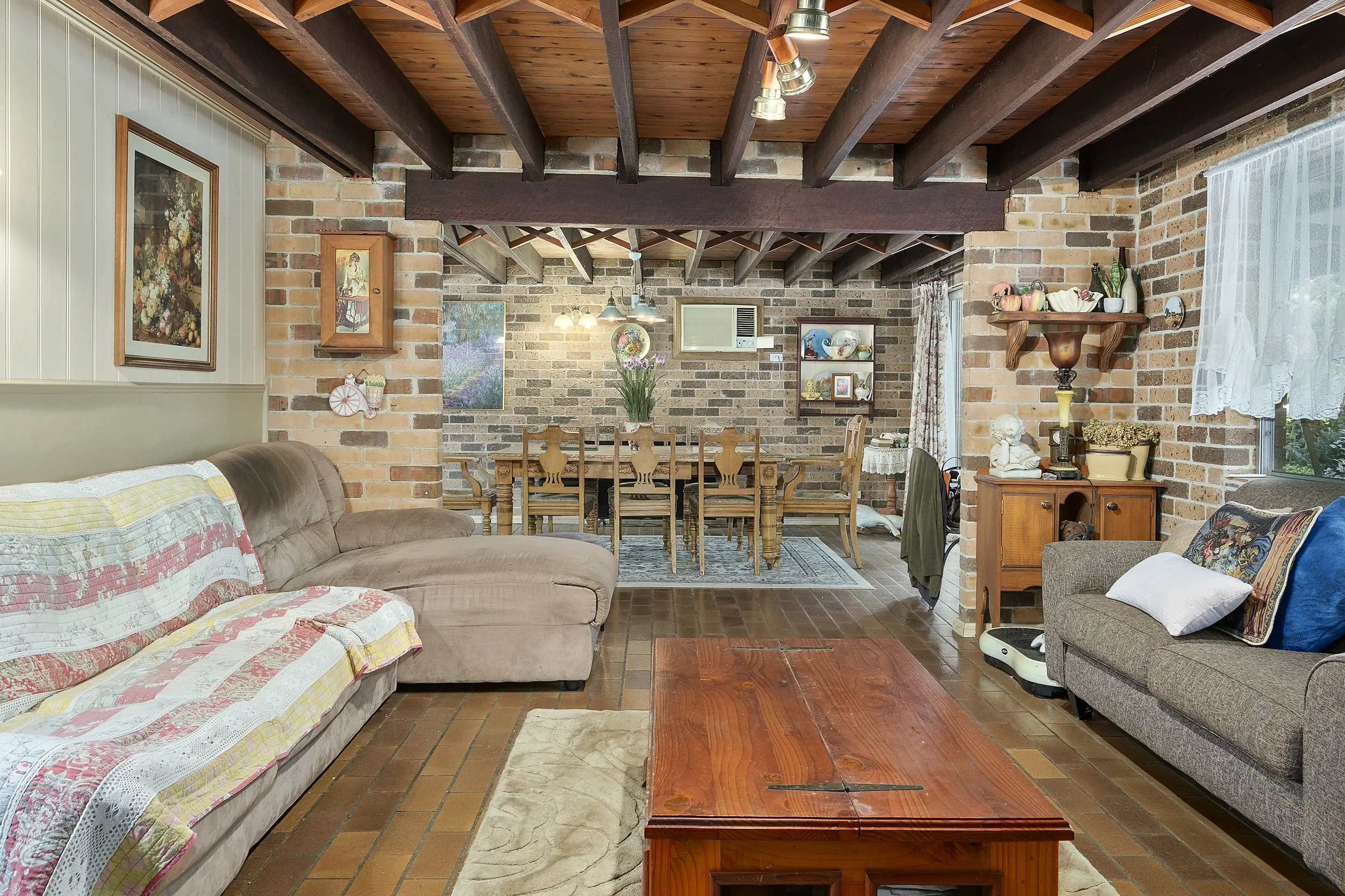 162 Glenidol Road, Oakville Sold by Cutcliffe Properties - image 8