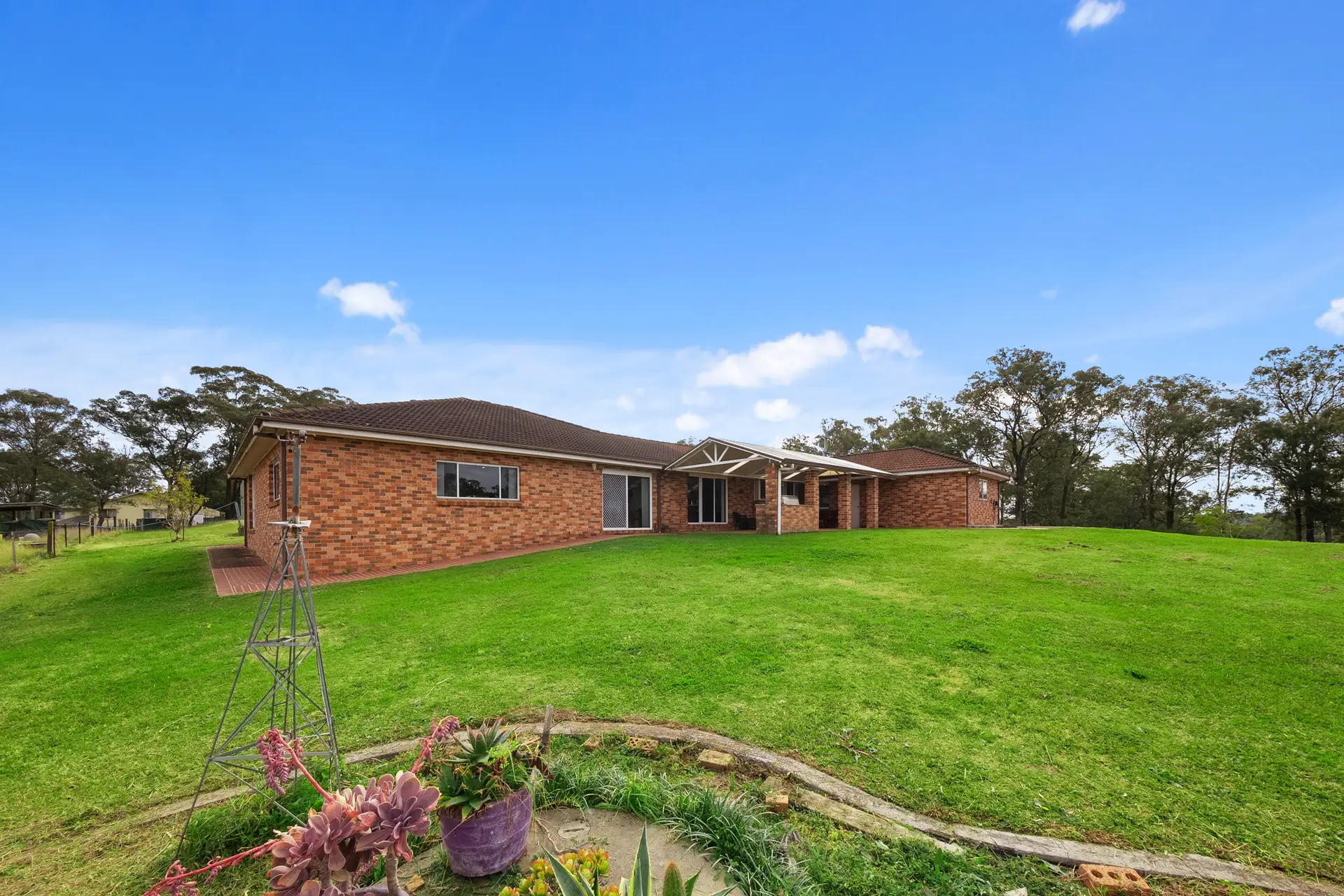 176 Old Sackville Road, Wilberforce Sold by Cutcliffe Properties - image 1