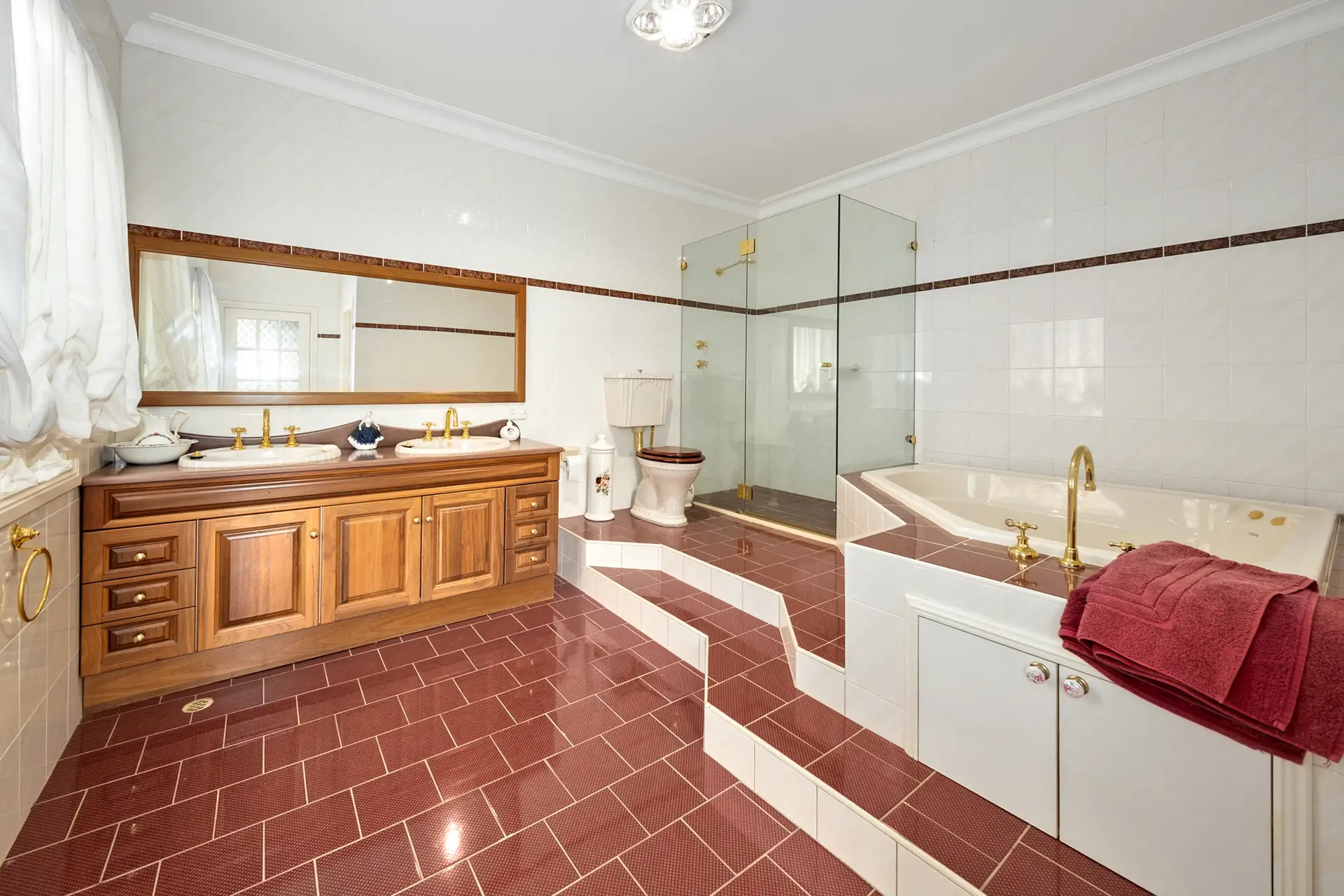 Tennyson Sold by Cutcliffe Properties - image 1