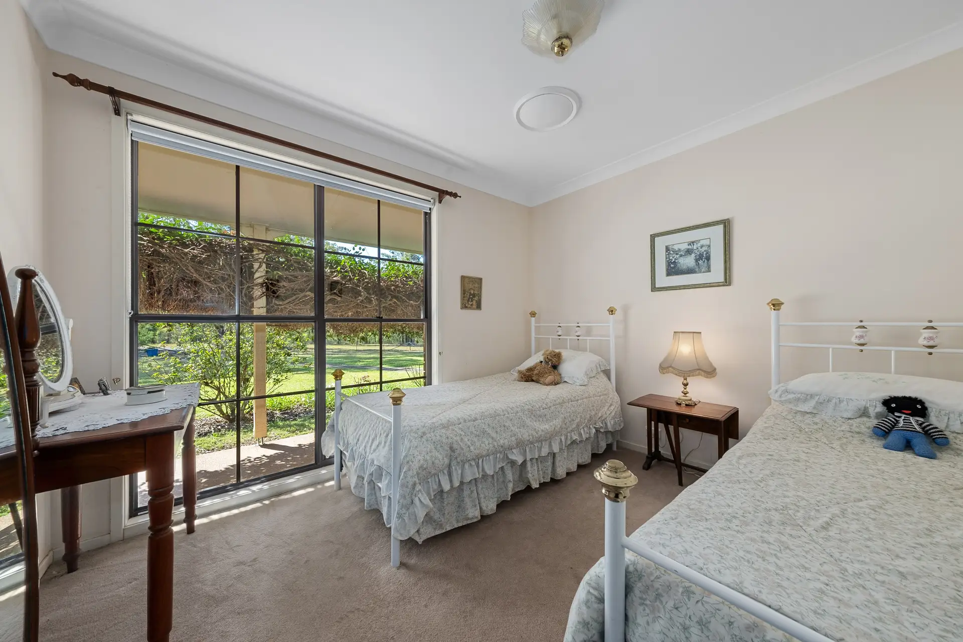 93 Mahons Creek Road, Yarramundi Sold by Cutcliffe Properties - image 1