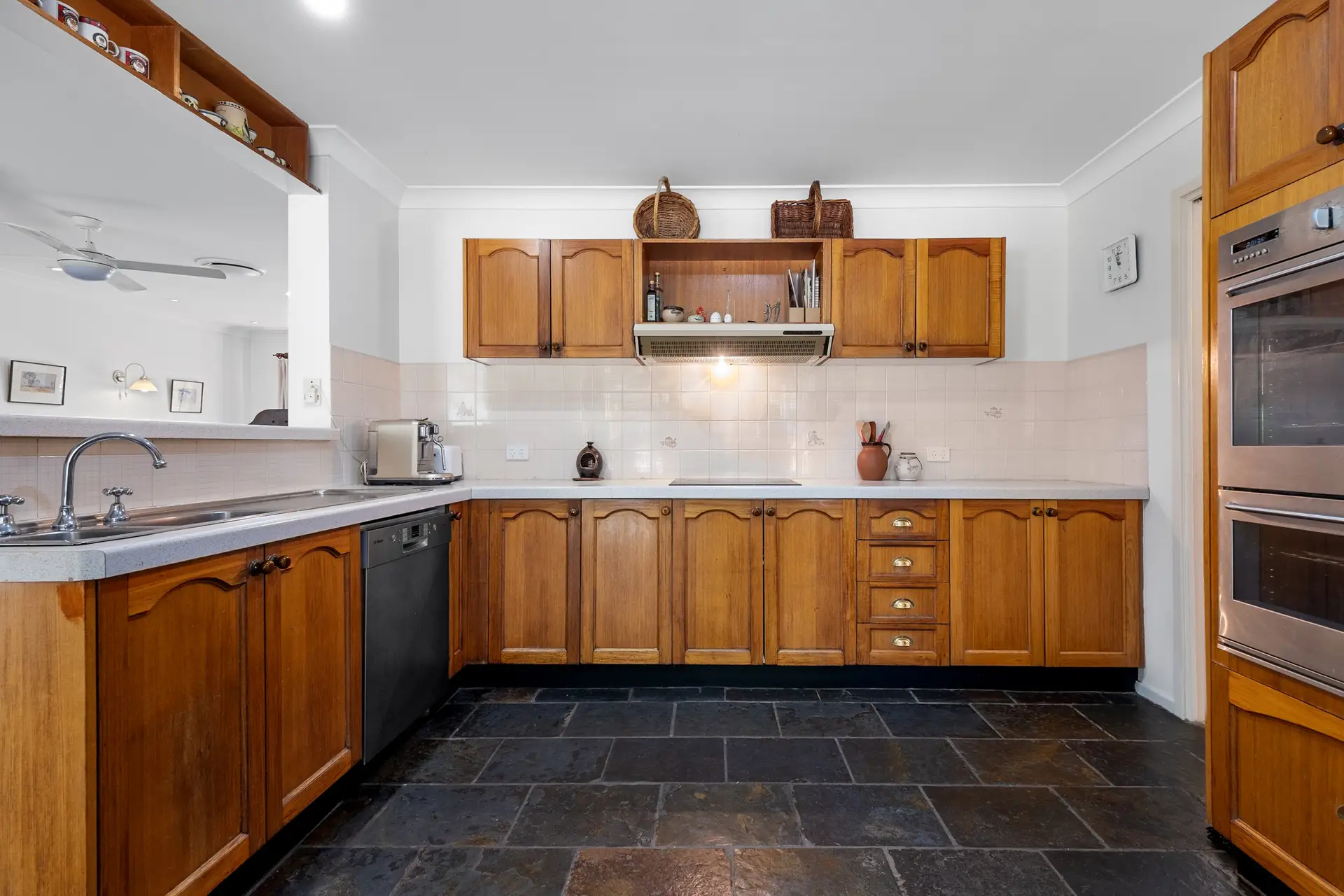 93 Mahons Creek Road, Yarramundi Sold by Cutcliffe Properties - image 1