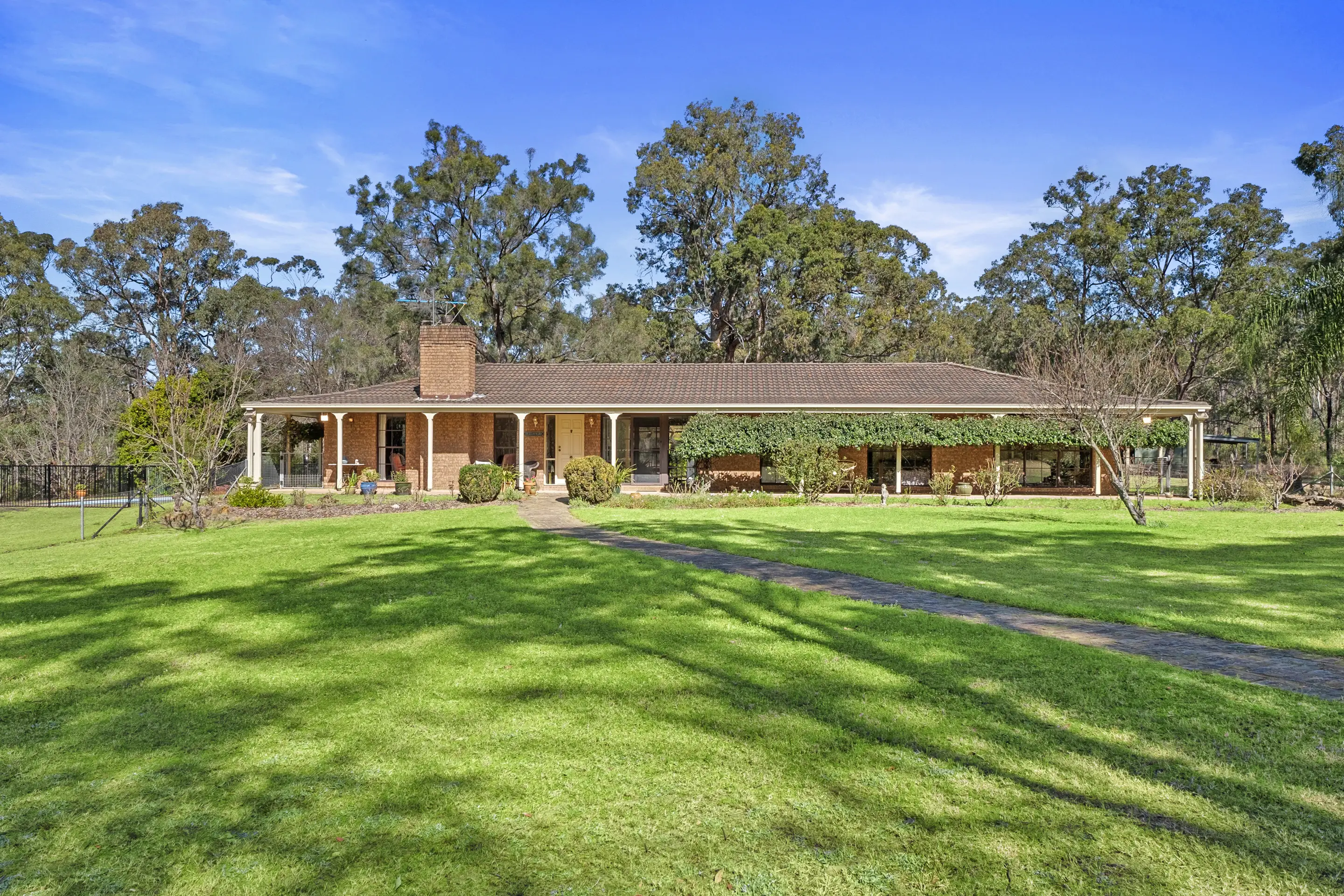 93 Mahons Creek Road, Yarramundi Sold by Cutcliffe Properties - image 2