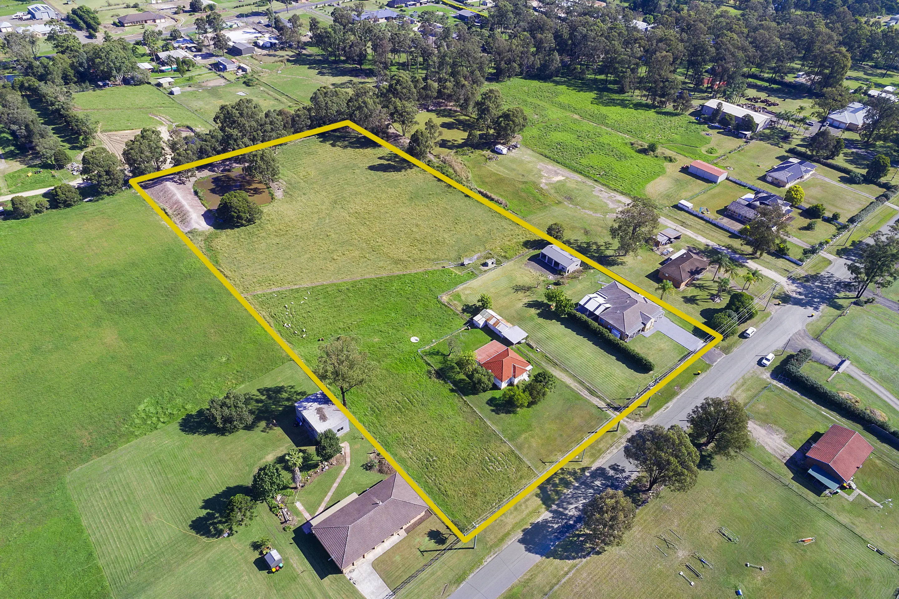 122 Fifth Avenue, Llandilo Sold by Cutcliffe Properties - image 1