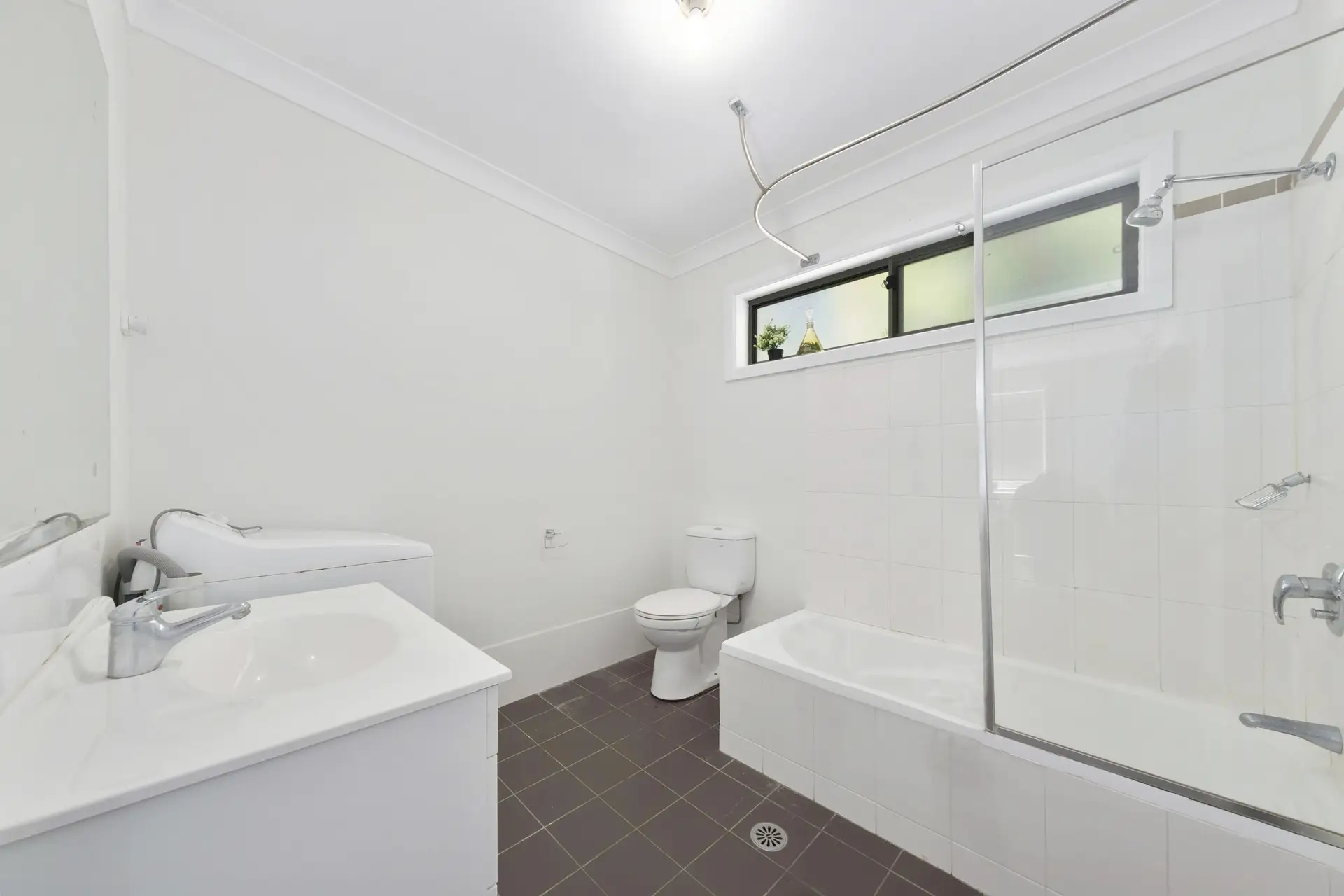 12/28-30 Bowman Street, Richmond Sold by Cutcliffe Properties - image 1