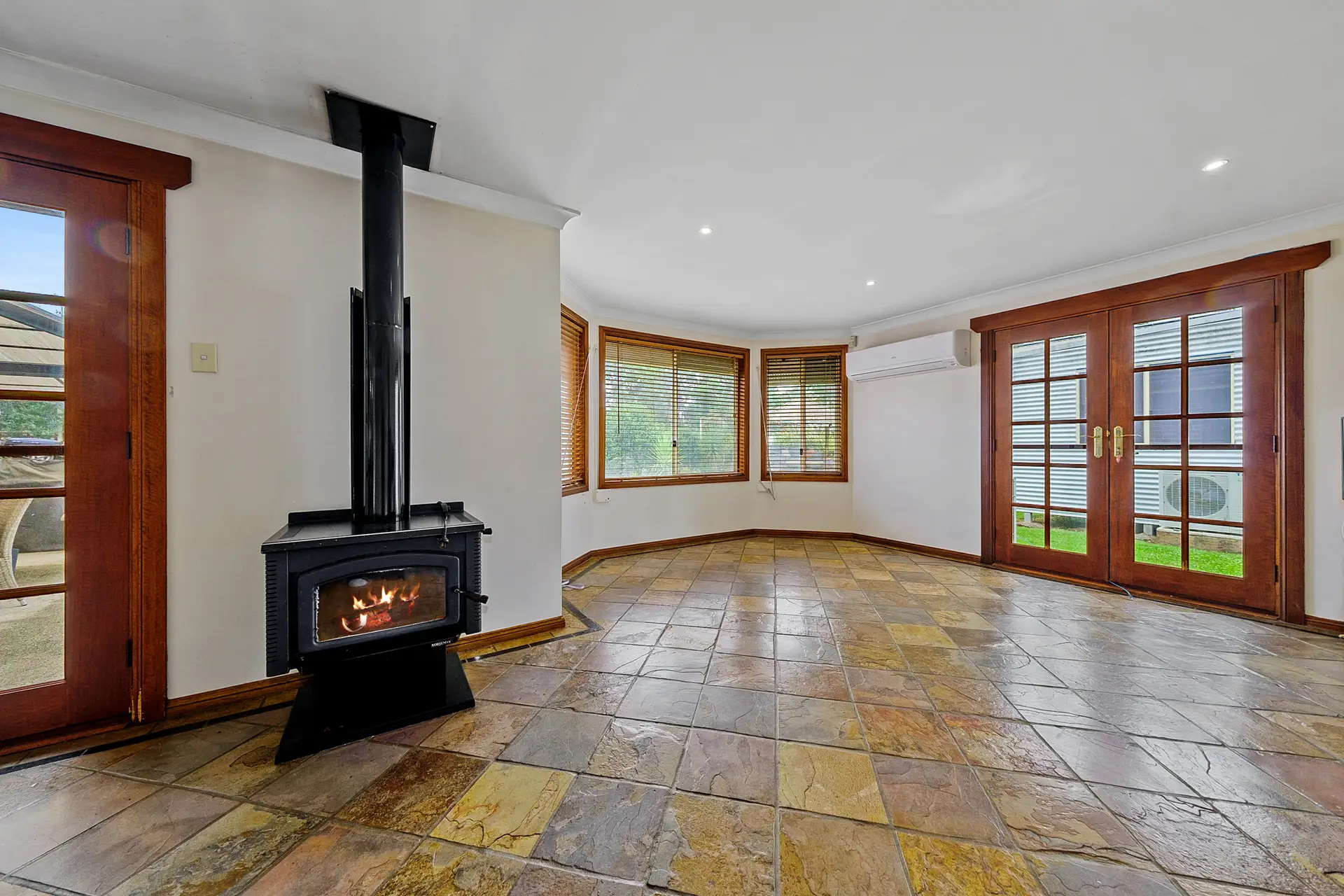 1-3 Spencer Road, Londonderry Sold by Cutcliffe Properties - image 1