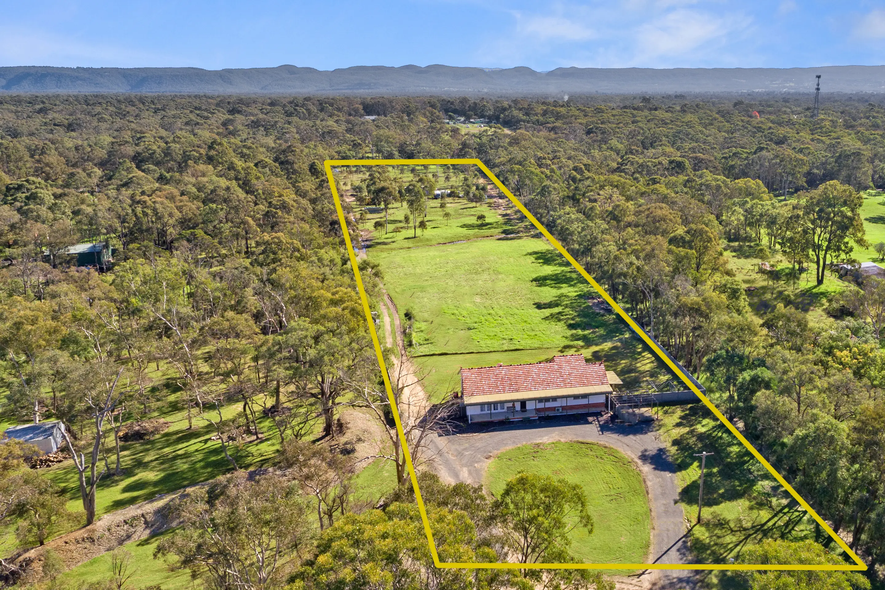 199-201 Bowman Road, Londonderry Sold by Cutcliffe Properties - image 2