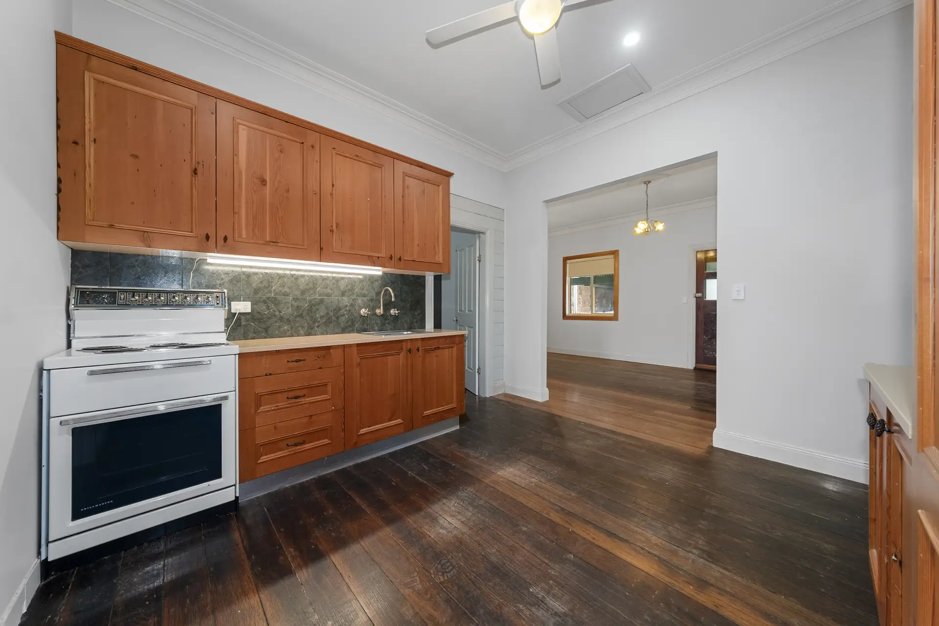 Richmond Leased by Cutcliffe Properties - image 1
