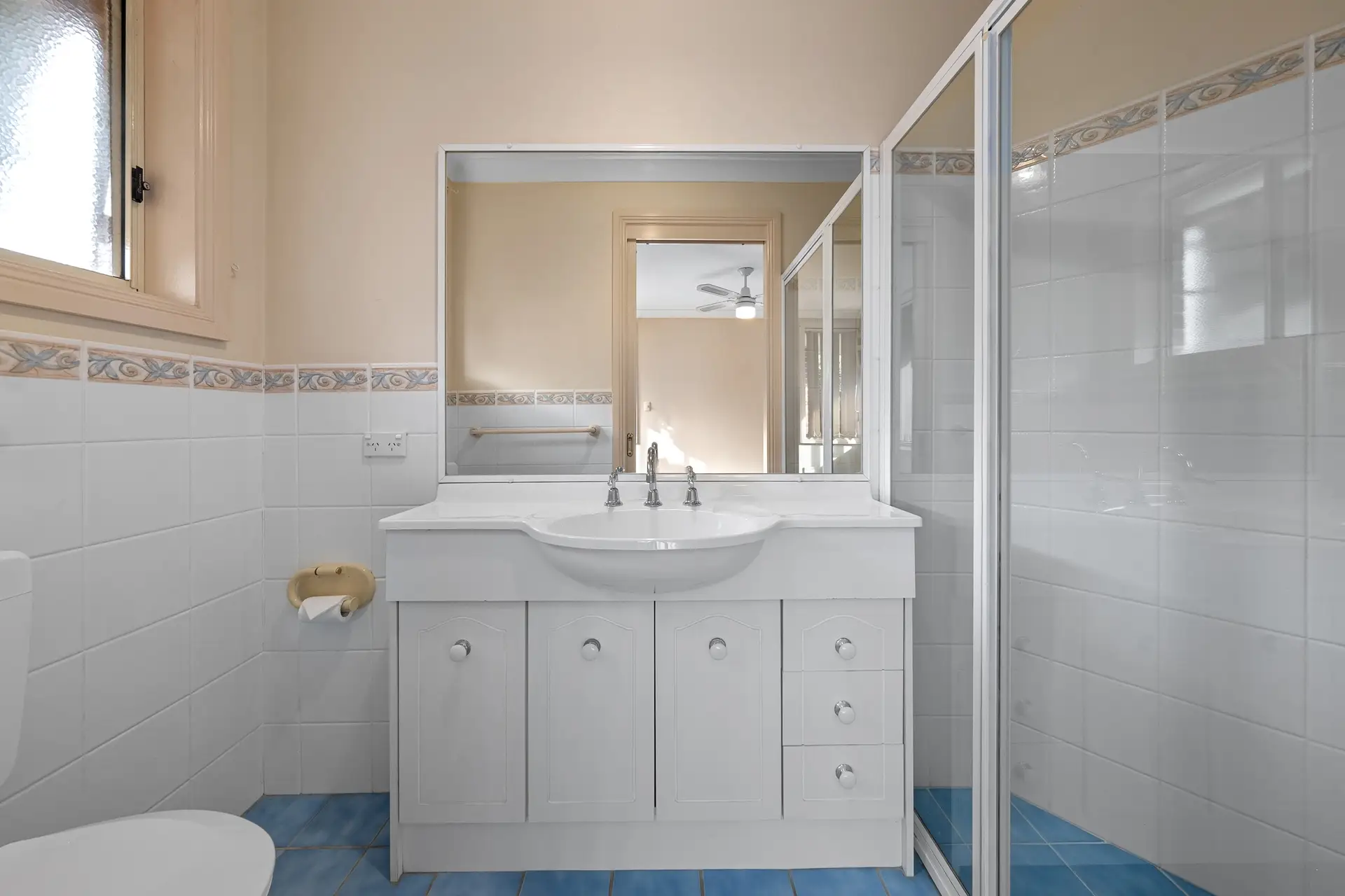 3/27 Campbell Street, North Richmond Sold by Cutcliffe Properties - image 1