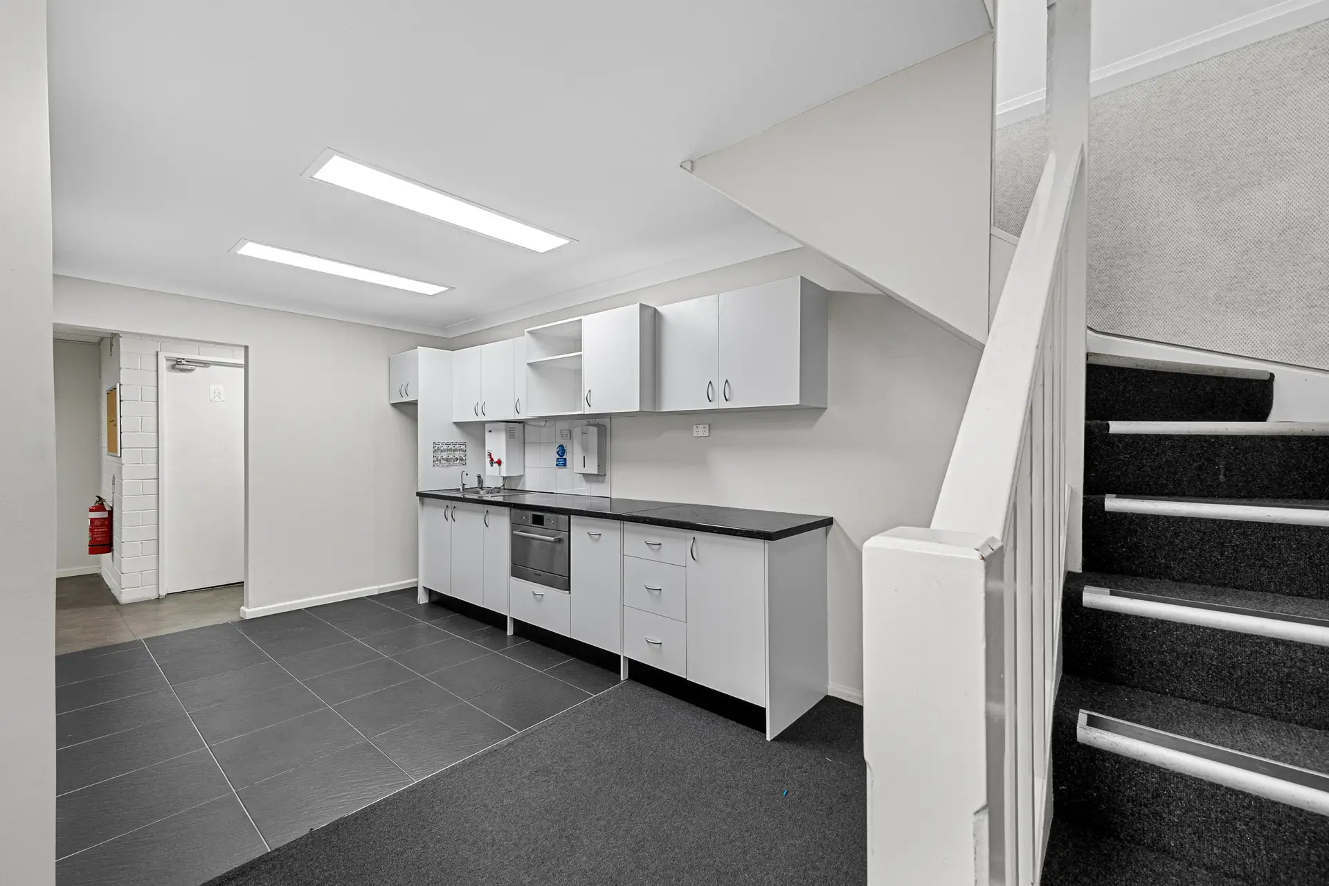 12/2 Garling Road, Kings Park Sold by Cutcliffe Properties - image 1
